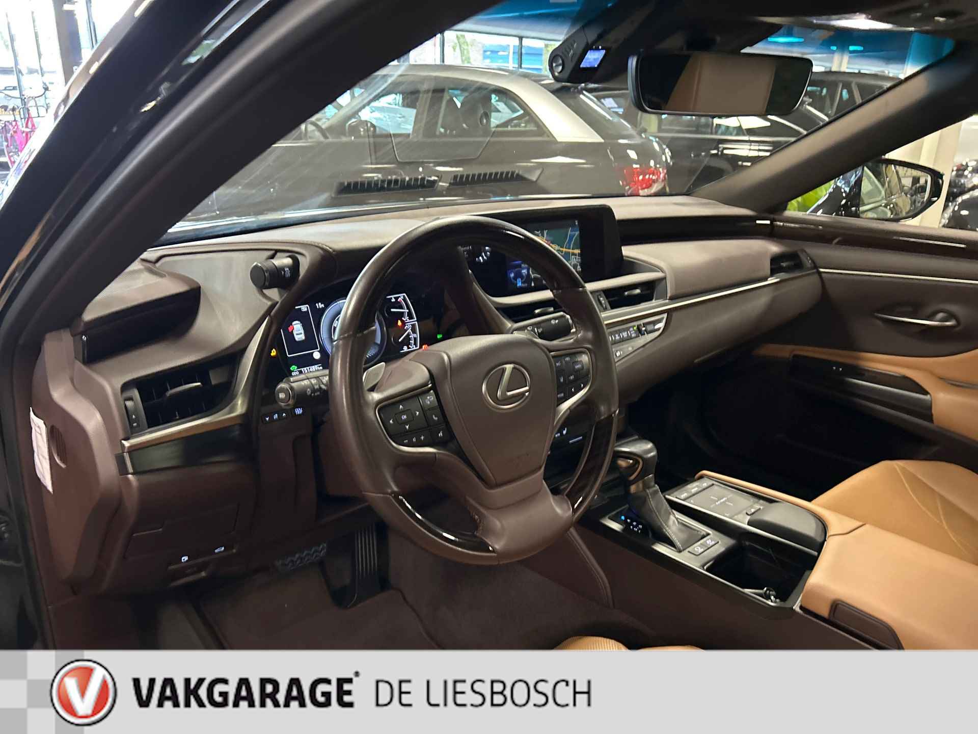 Lexus ES 300h Luxury Line/leer/navi/camera/stoel koeling verw/boeken - 8/29