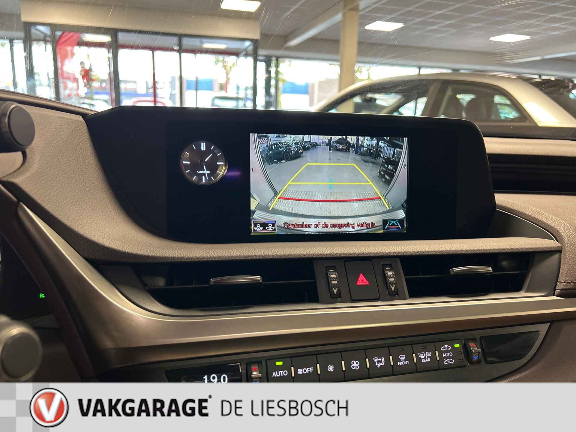 Lexus ES 300h Luxury Line/leer/navi/camera/stoel koeling verw/boeken - 19/29