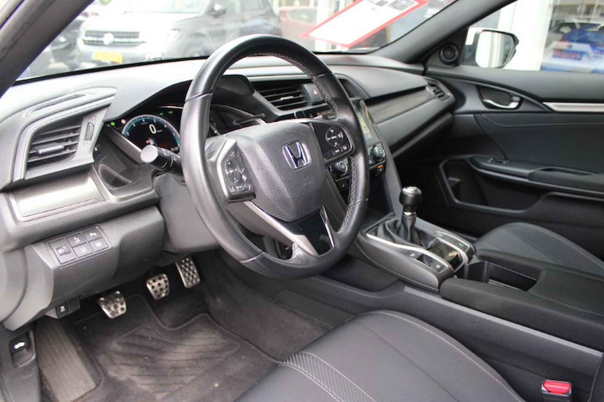 HONDA Civic 1.0 i-VTEC 129pk Elegance | Navigatie & Carplay | Adaptieve Cruisecontrol | Parkeersensoren | Stoelverwarming | Stoelverwarming | - 4/45