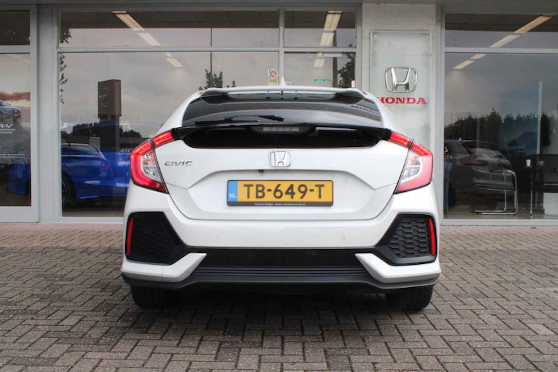 HONDA Civic 1.0 i-VTEC 129pk Elegance | Navigatie & Carplay | Adaptieve Cruisecontrol | Parkeersensoren | Stoelverwarming | Stoelverwarming | - 12/45