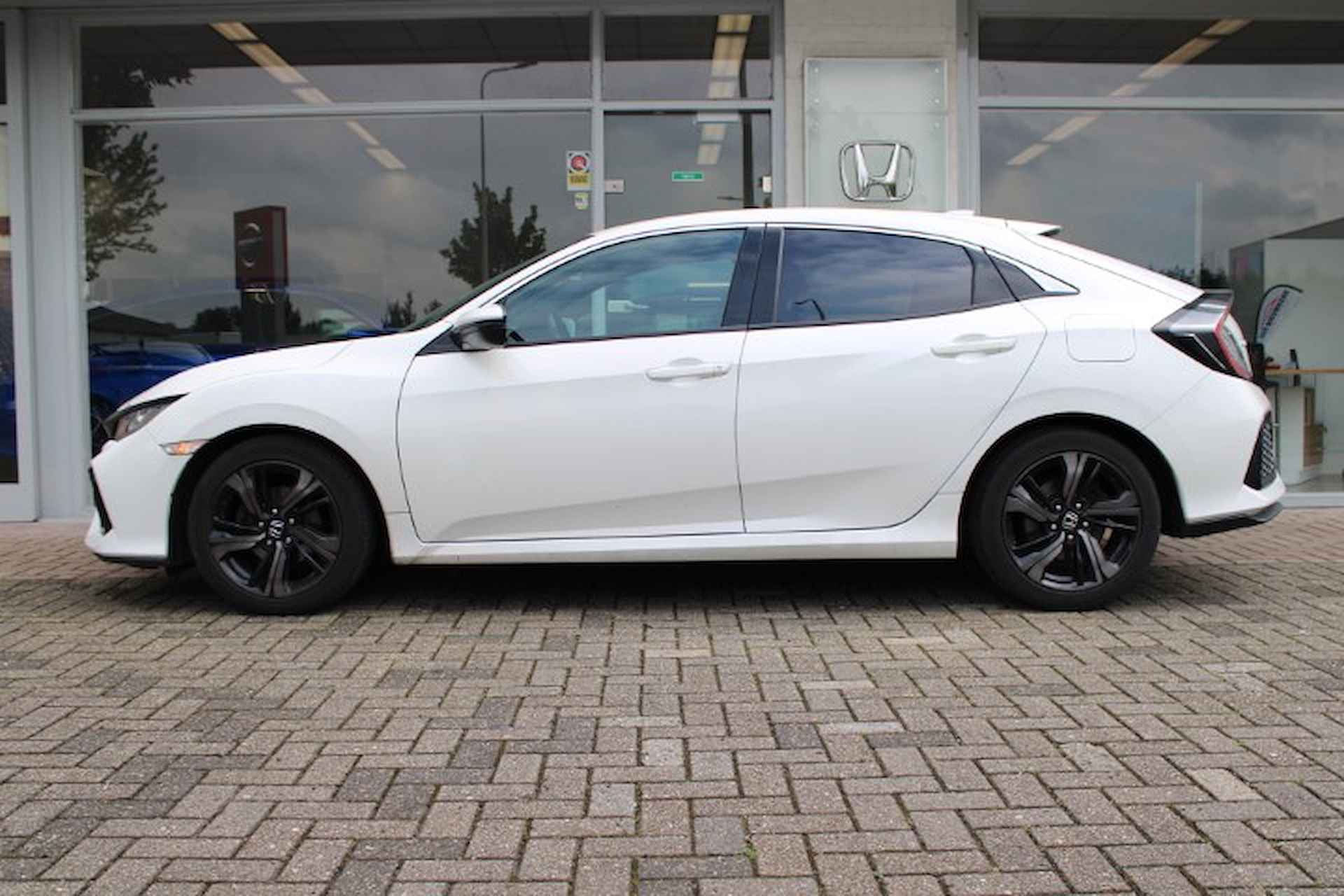 HONDA Civic 1.0 i-VTEC 129pk Elegance | Navigatie & Carplay | Adaptieve Cruisecontrol | Parkeersensoren | Stoelverwarming | Stoelverwarming | - 16/45