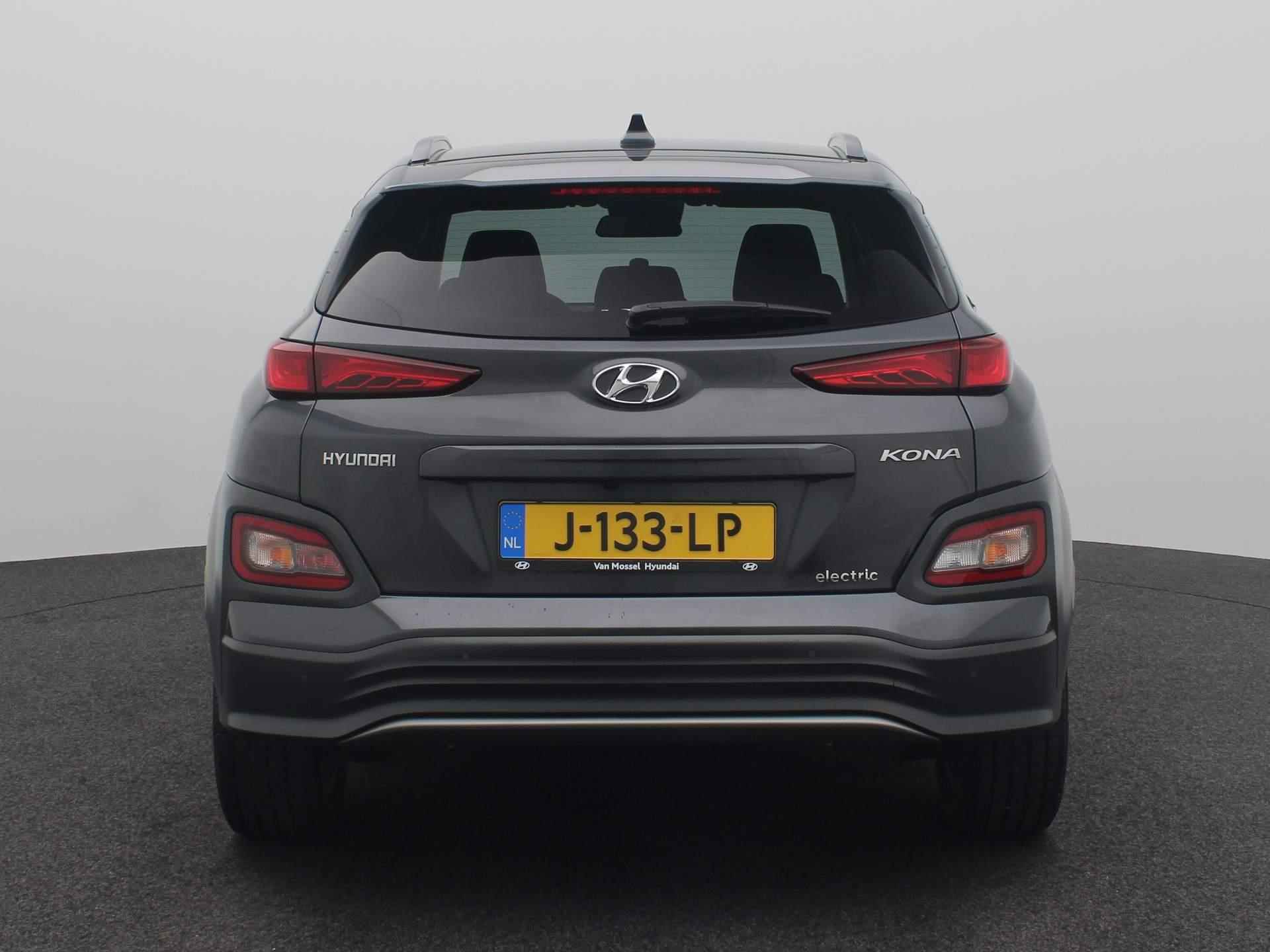 Hyundai Kona EV Fashion 64 kWh | Navigatie | Cruise Control | Achteruitrijcamera | Airco | - 5/47