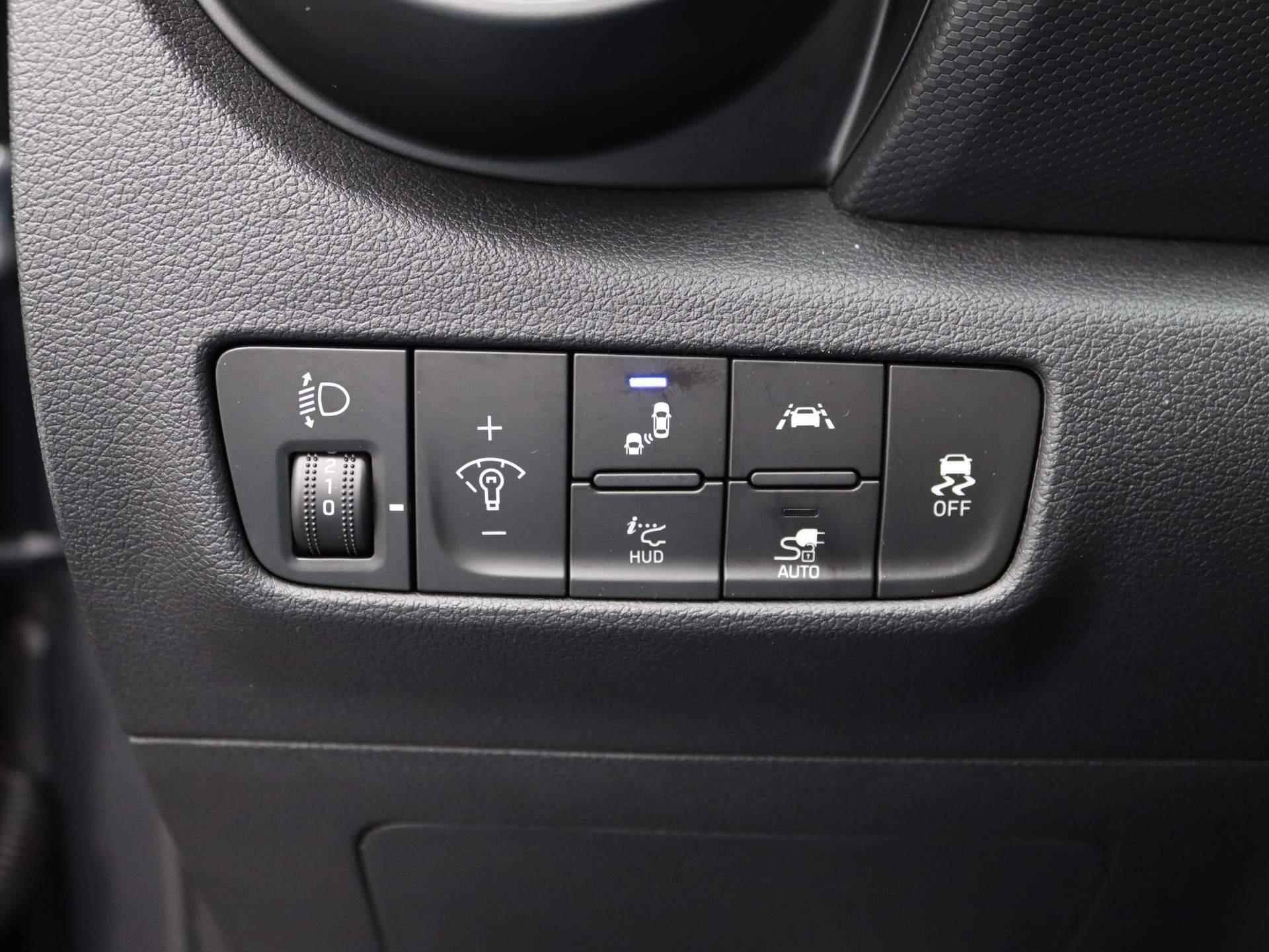 Hyundai Kona EV Fashion 64 kWh | Navigatie | Cruise Control | Achteruitrijcamera | Airco | - 24/47