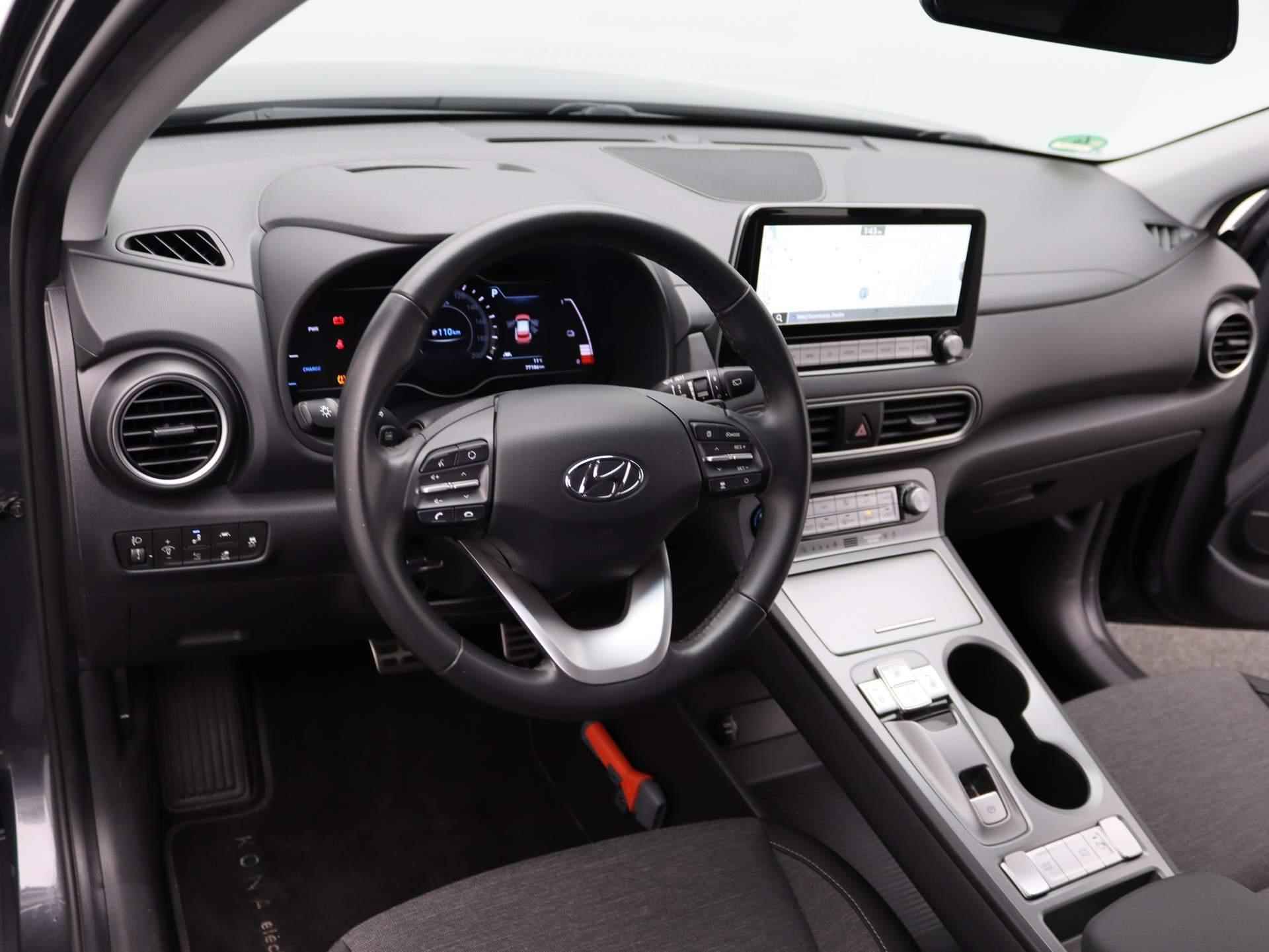 Hyundai Kona EV Fashion 64 kWh | Navigatie | Cruise Control | Achteruitrijcamera | Airco | - 26/47