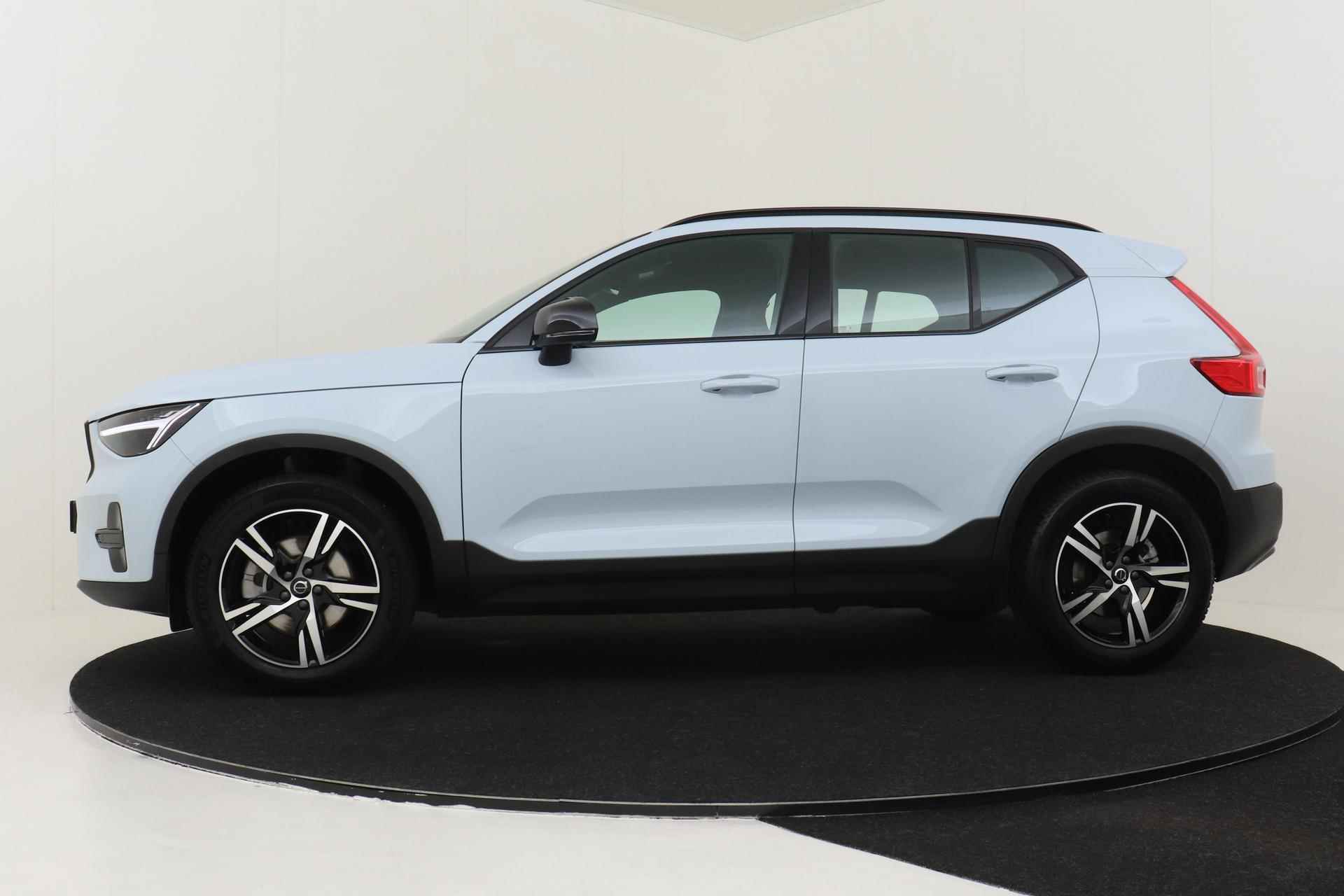 Volvo XC40 B4 (M-HYBRID) PLUS DARK -CAMERA|ADAP.CRUISE|VERW.VOORRUIT|TREKHAAK - 19/56