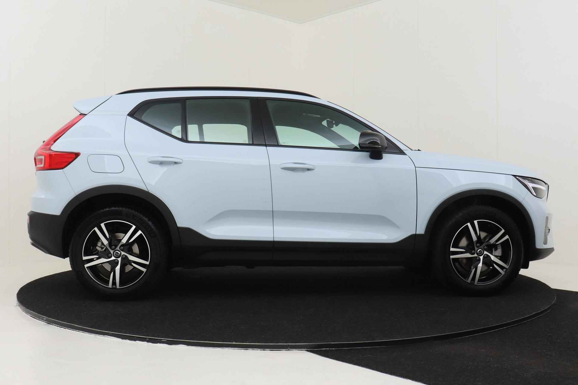 Volvo XC40 B4 (M-HYBRID) PLUS DARK -CAMERA|ADAP.CRUISE|VERW.VOORRUIT|TREKHAAK - 25/56