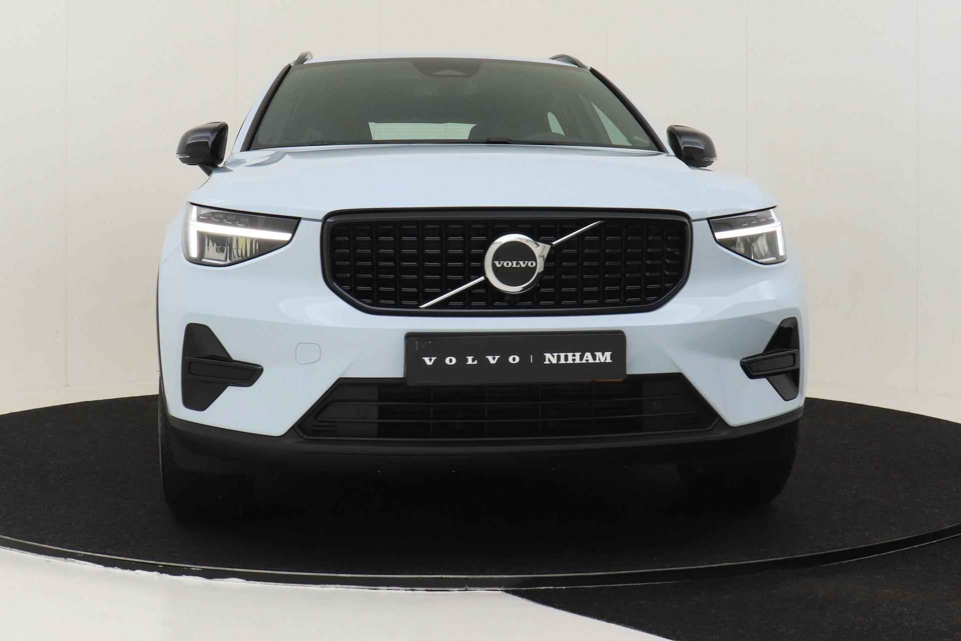 Volvo XC40 B4 (M-HYBRID) PLUS DARK -CAMERA|ADAP.CRUISE|VERW.VOORRUIT|TREKHAAK - 32/56