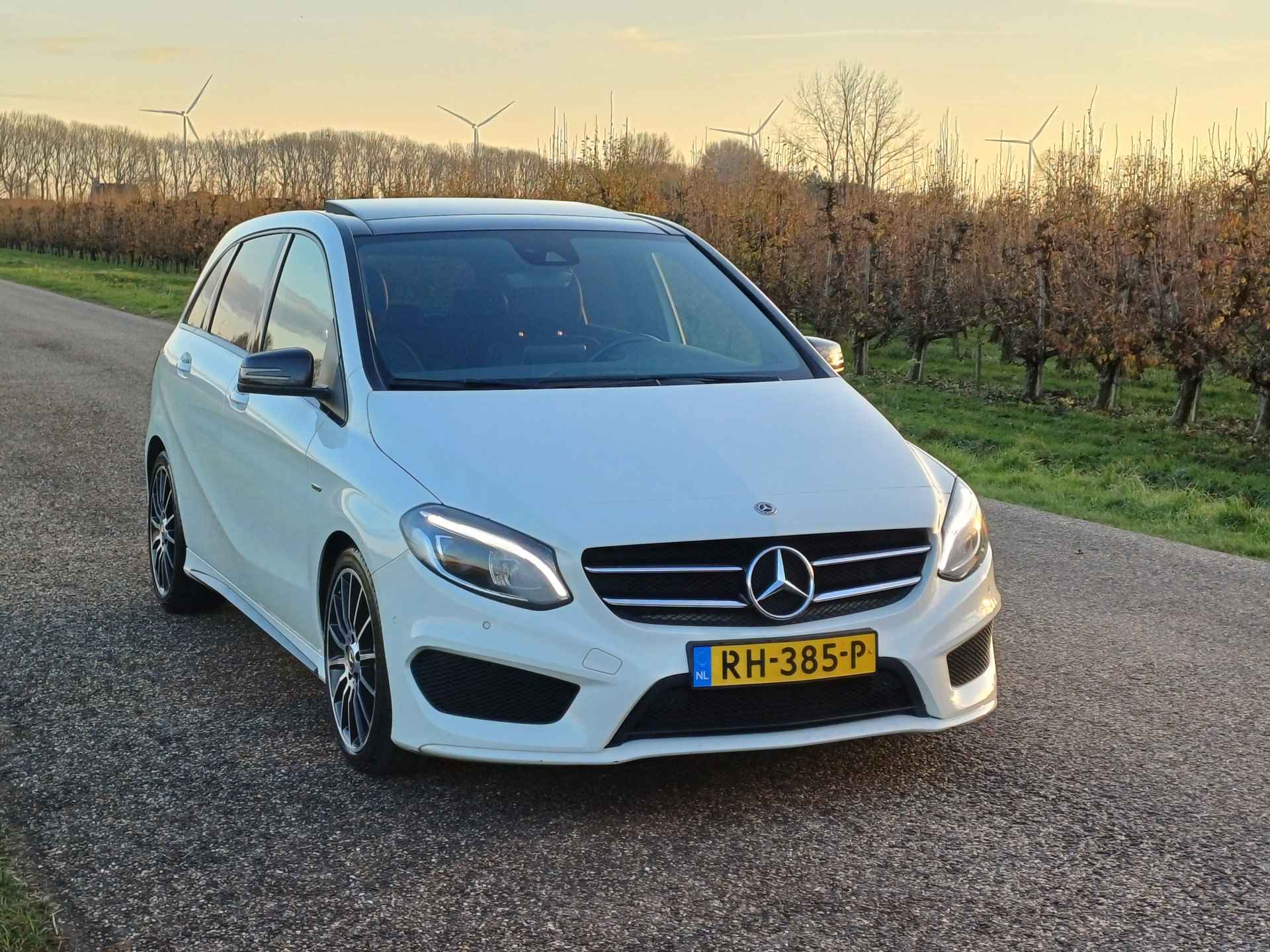 Mercedes-Benz B-Klasse 180 EDITION | NL | AMG-Line | Pano Dak | LED | Camera | Navi | Cruise | 18 INCH - 6/52