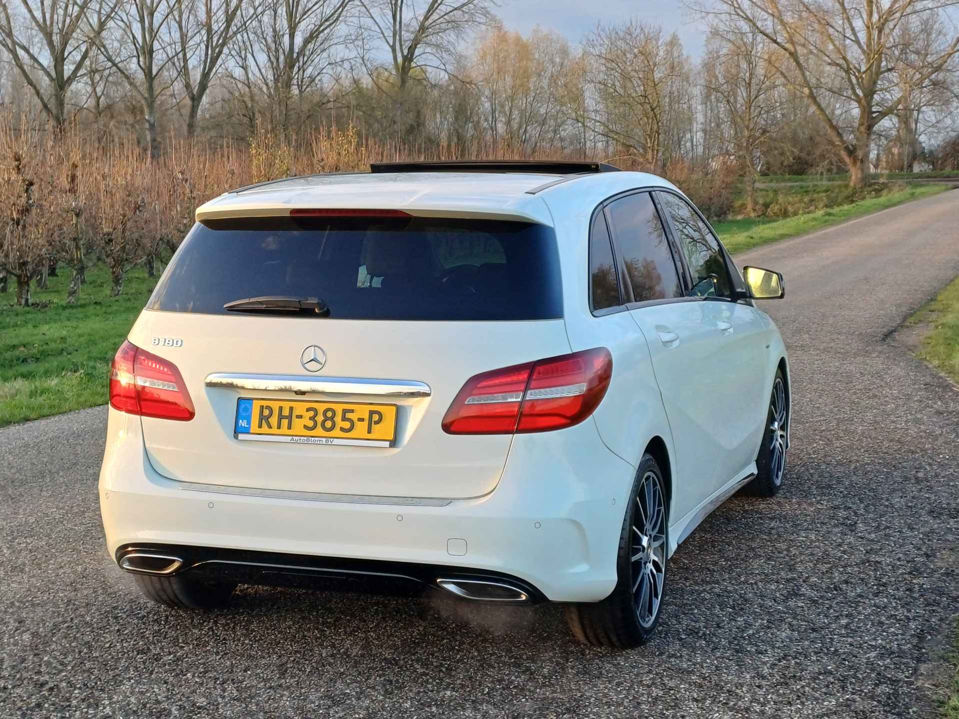 Mercedes-Benz B-Klasse 180 EDITION | NL | AMG-Line | Pano Dak | LED | Camera | Navi | Cruise | 18 INCH - 7/52