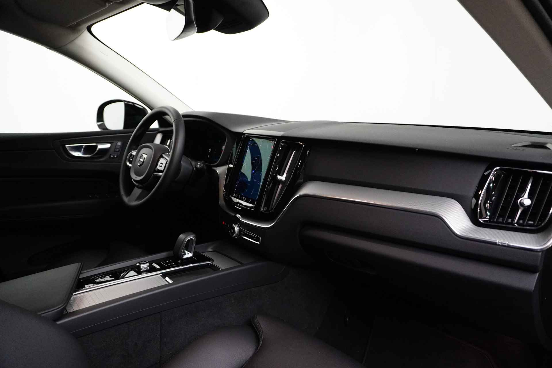 Volvo XC60 Recharge T6 AWD Plus Bright Long Range | Climate Pro Pack | 360o Camera | Panoramadak | Parkeerverwarming | Getint glas | Trekha - 8/34