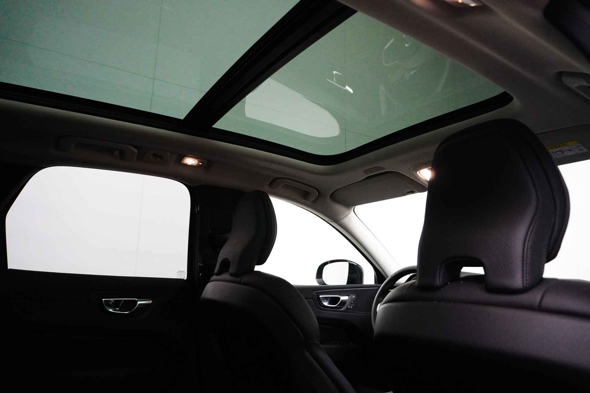 Volvo XC60 Recharge T6 AWD Plus Bright Long Range | Climate Pro Pack | 360o Camera | Panoramadak | Parkeerverwarming | Getint glas | Trekha - 10/34
