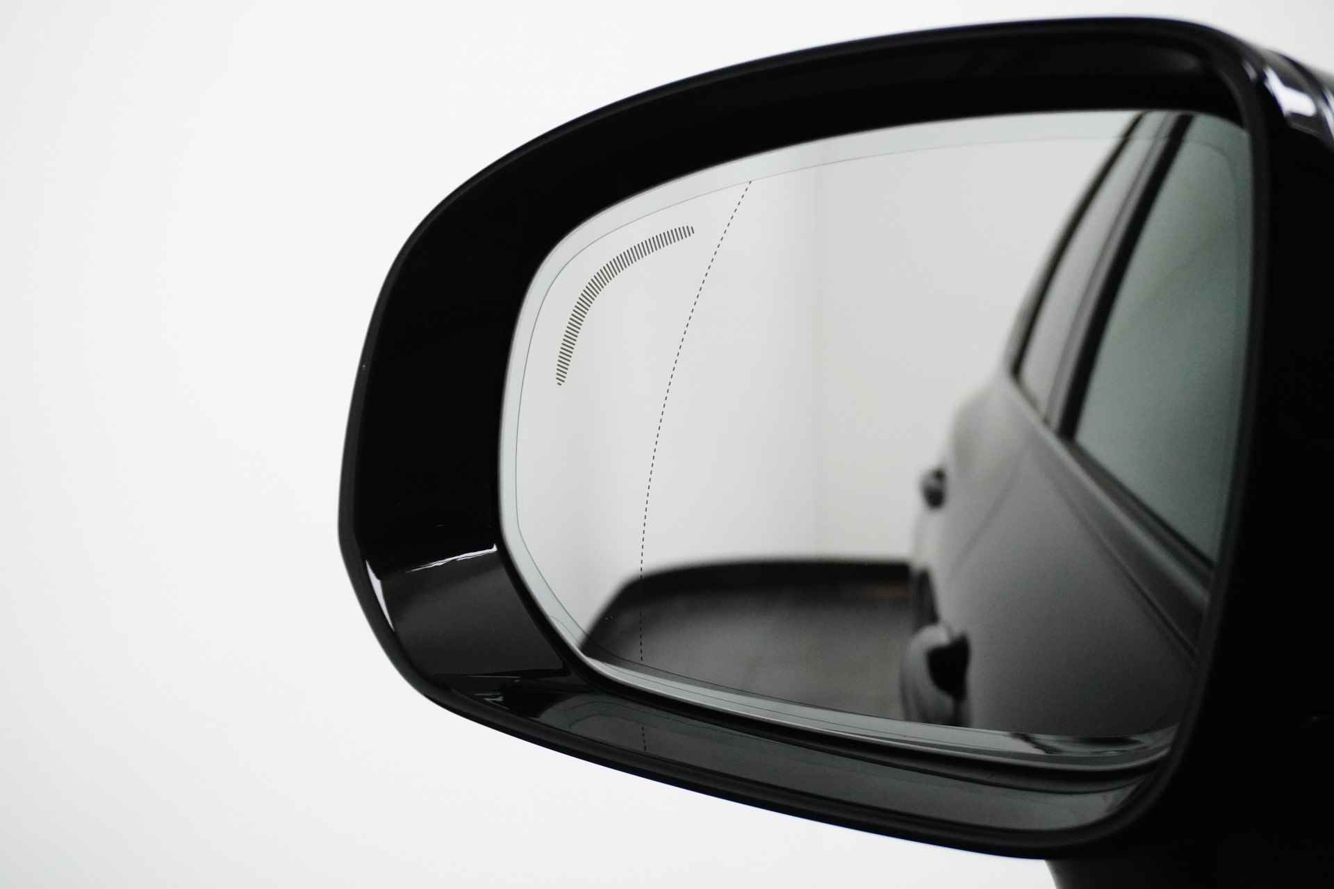 Volvo XC60 Recharge T6 AWD Plus Bright Long Range | Climate Pro Pack | 360o Camera | Panoramadak | Parkeerverwarming | Getint glas | Trekha - 29/34