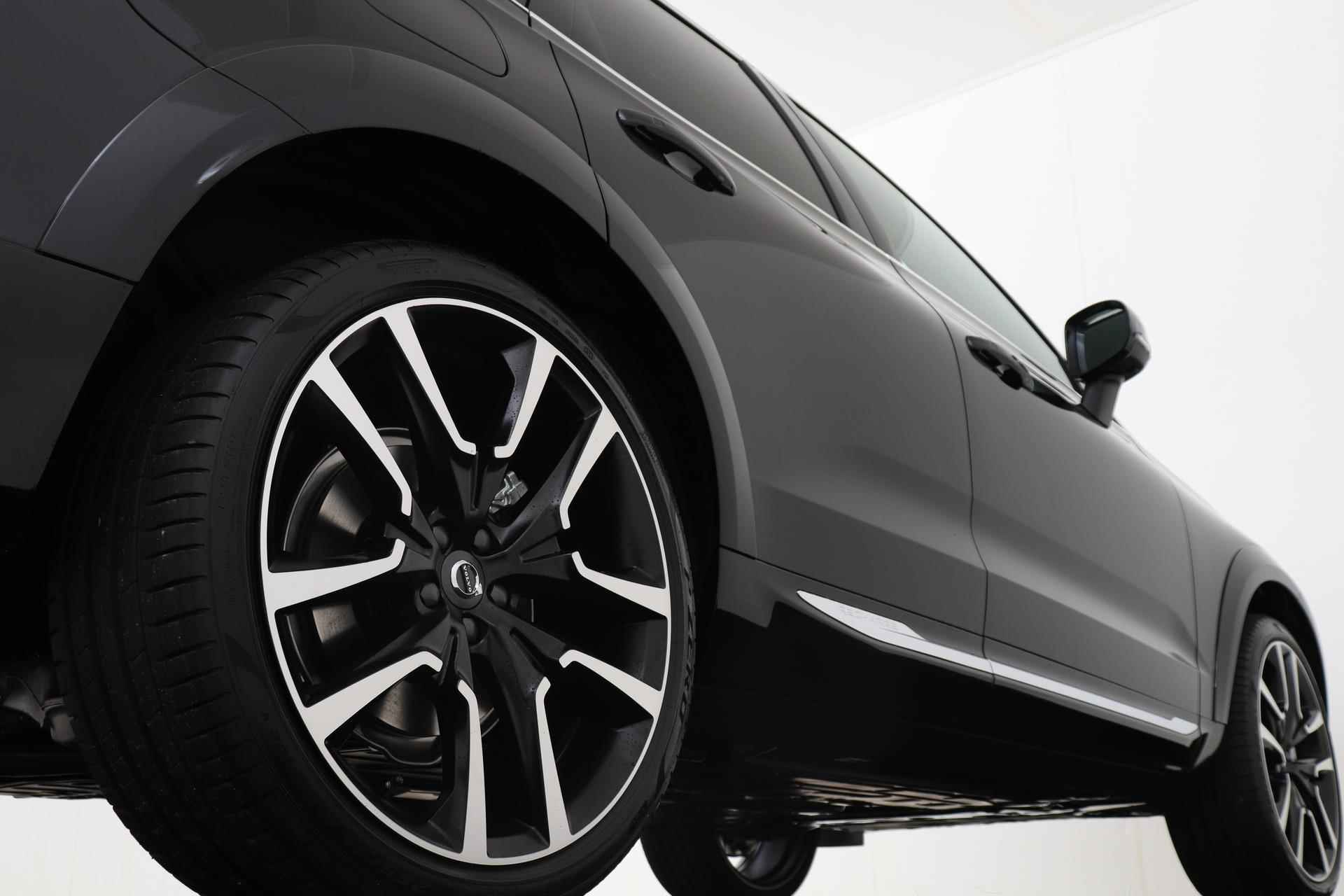 Volvo XC60 T6 AWD ULTIMATE DARK FULL OPTIONS|BOWERS & WILKENS|360 CAMERA|ALARMKLASSE 3|MASSAGE STOELEN - 46/65