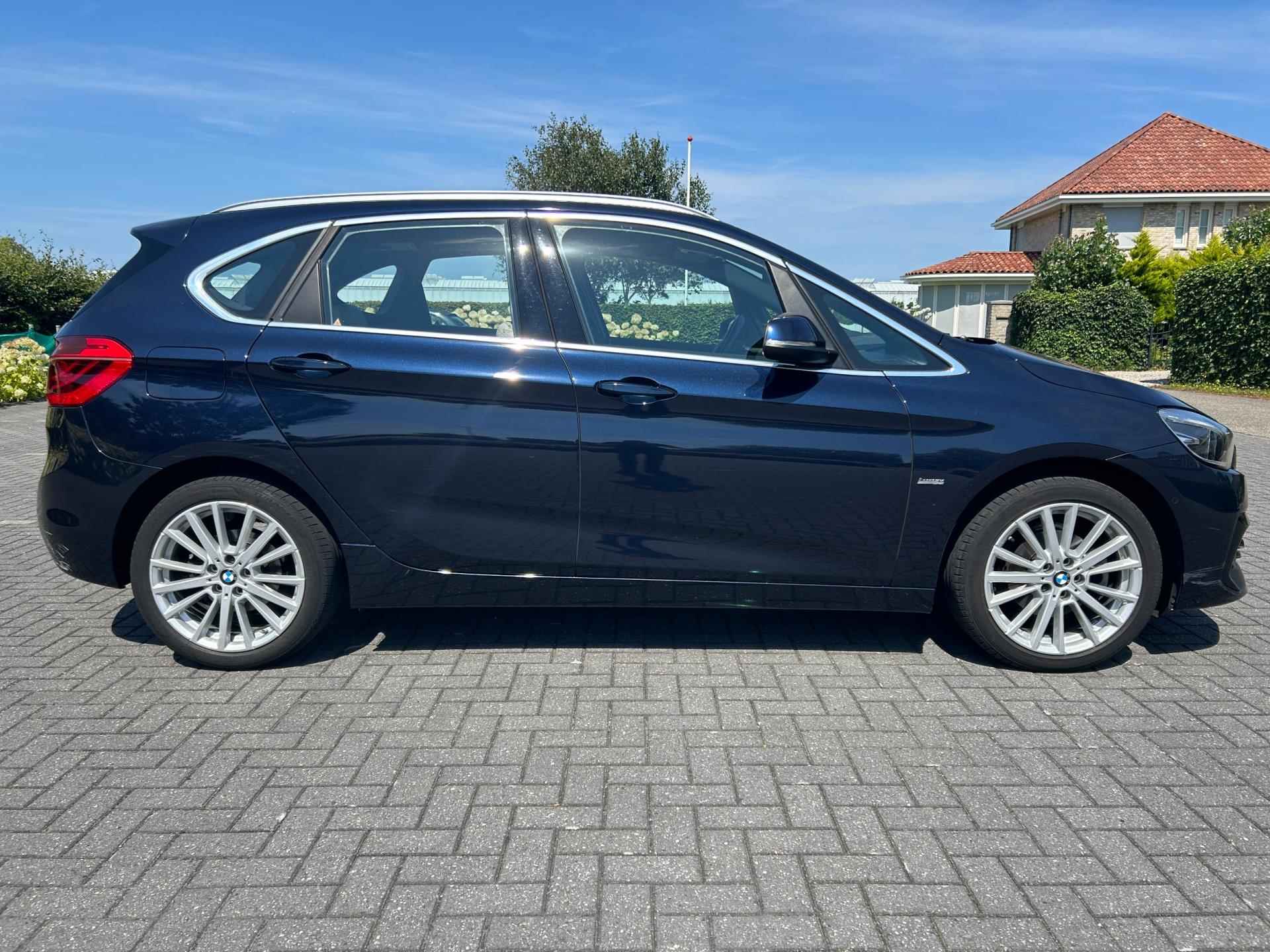 BMW 2-serie Active Tourer 218i High Executive Launch Edition| automaat | pano-dak | climate | cruise | camera | - 23/34