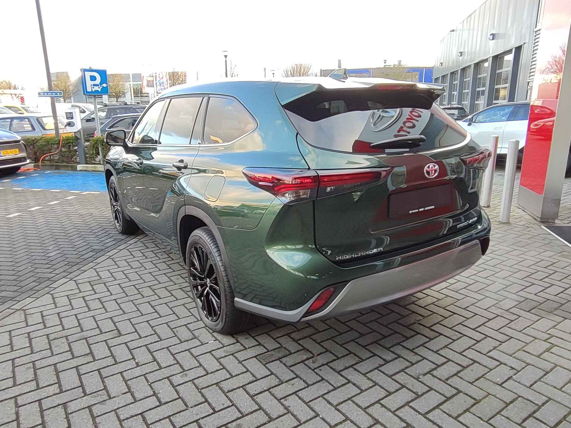 Toyota Highlander 2.5 AWD Hybrid Premium NIEUW DIRECT RIJDEN PANODAK LEER STOELVERW/KOELING JBL-AUDIO 360-CAMERA HEAD-UP NAVI 20' LM-VELGEN LEER - 3/50