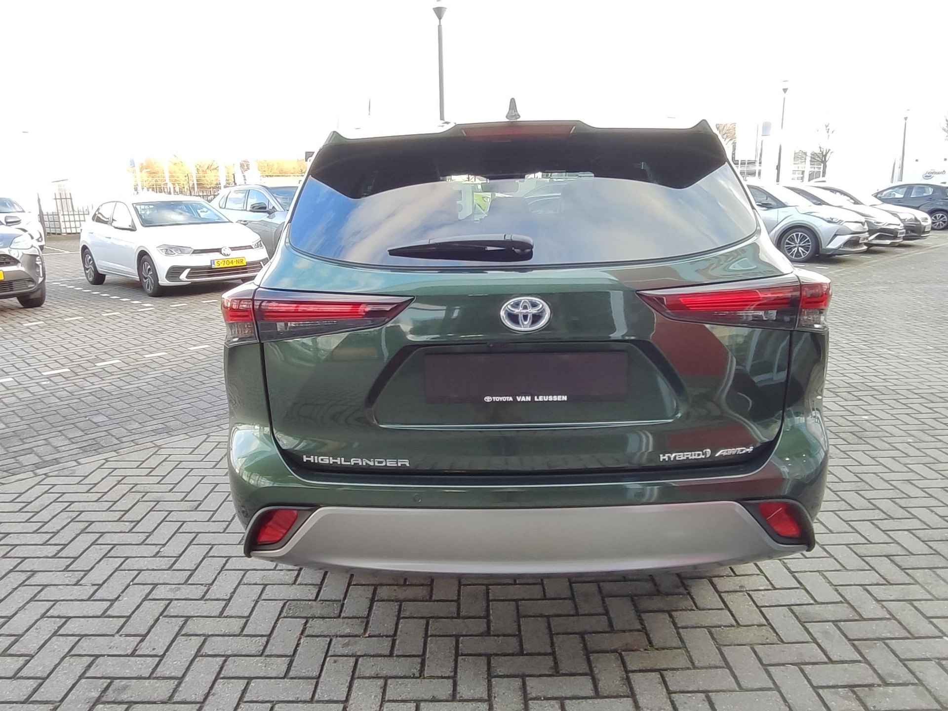 Toyota Highlander 2.5 AWD Hybrid Premium NIEUW DIRECT RIJDEN PANODAK LEER STOELVERW/KOELING JBL-AUDIO 360-CAMERA HEAD-UP NAVI 20' LM-VELGEN LEER - 49/50