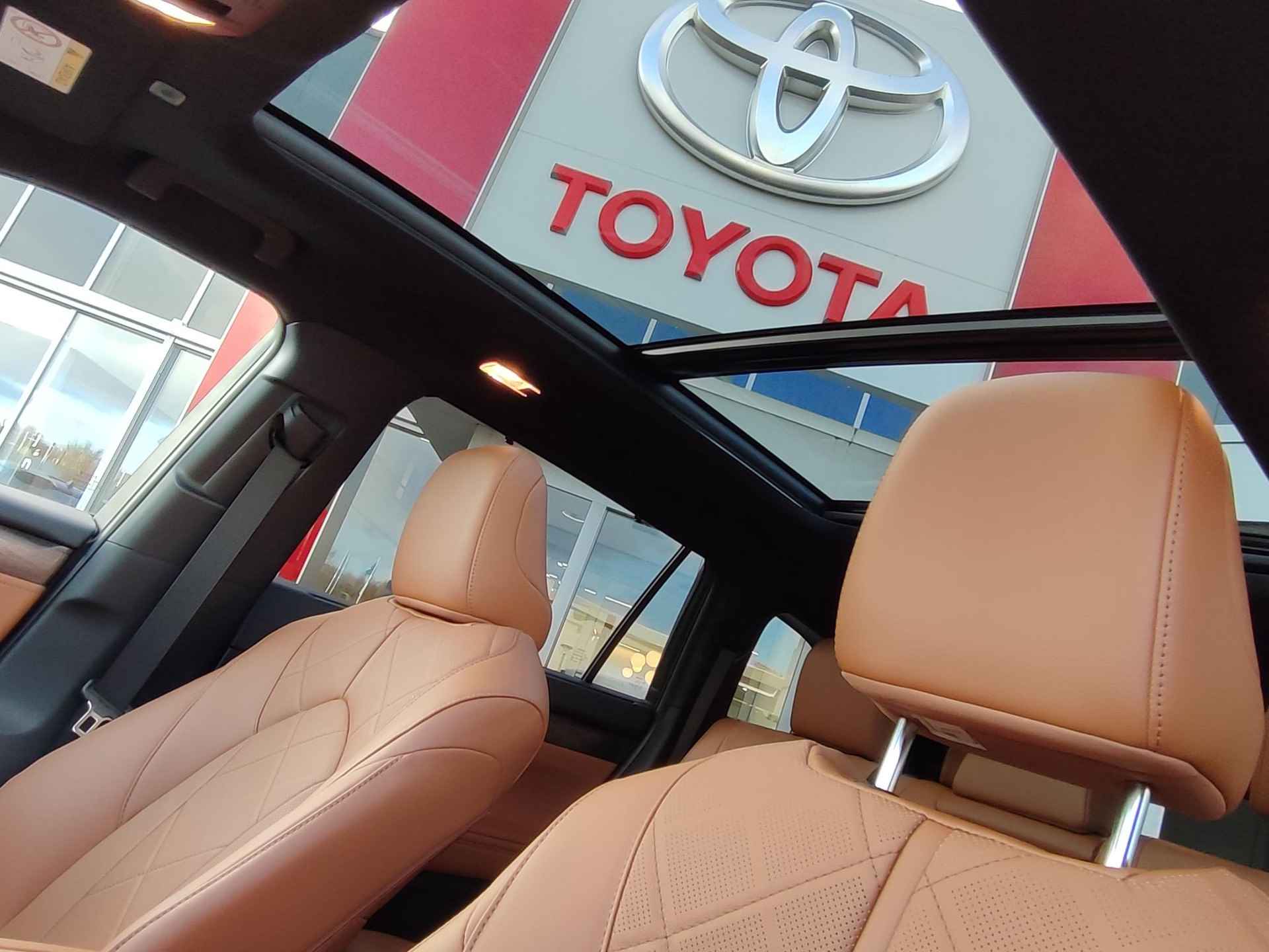 Toyota Highlander 2.5 AWD Hybrid Premium NIEUW DIRECT RIJDEN PANODAK LEER STOELVERW/KOELING JBL-AUDIO 360-CAMERA HEAD-UP NAVI 20' LM-VELGEN LEER - 13/50