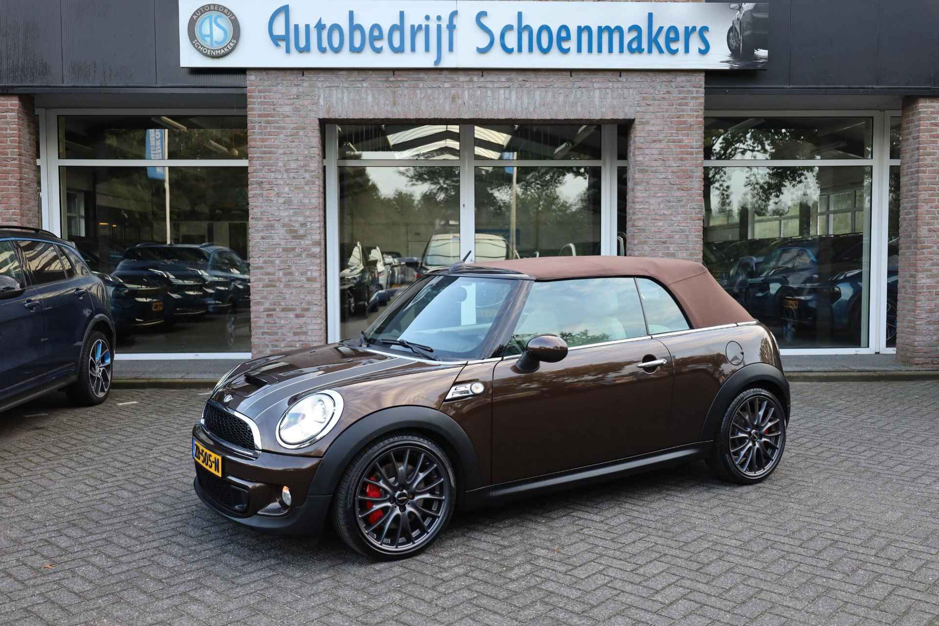 Mini Mini Cabrio 1.6 John Cooper Works Chili LEER RUIT+STOELVERWARMING 18"LMV CLIMA - 34/40