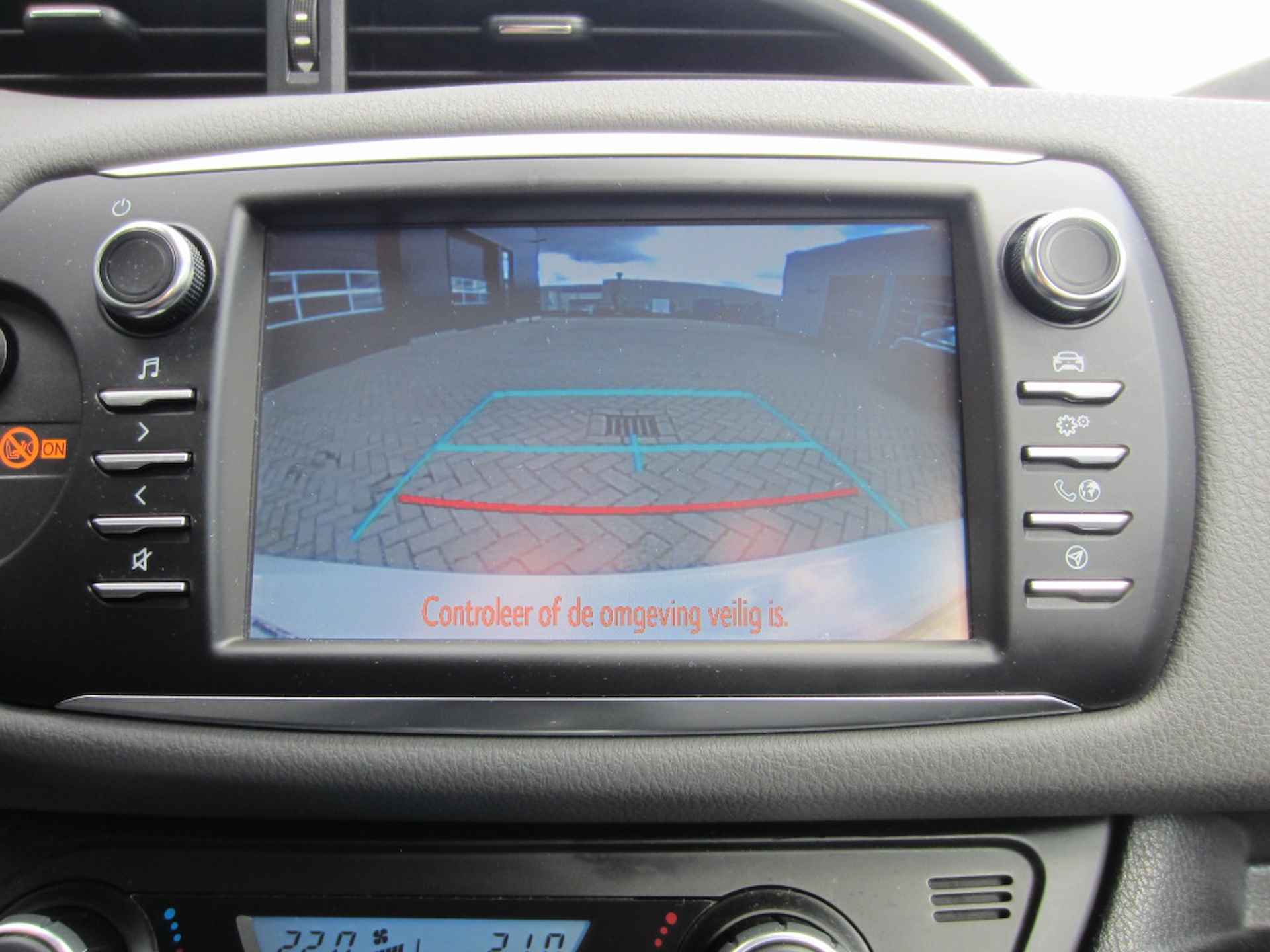 Toyota Yaris 1.5 Hybrid Aspiration Cruise control Camera - 19/25