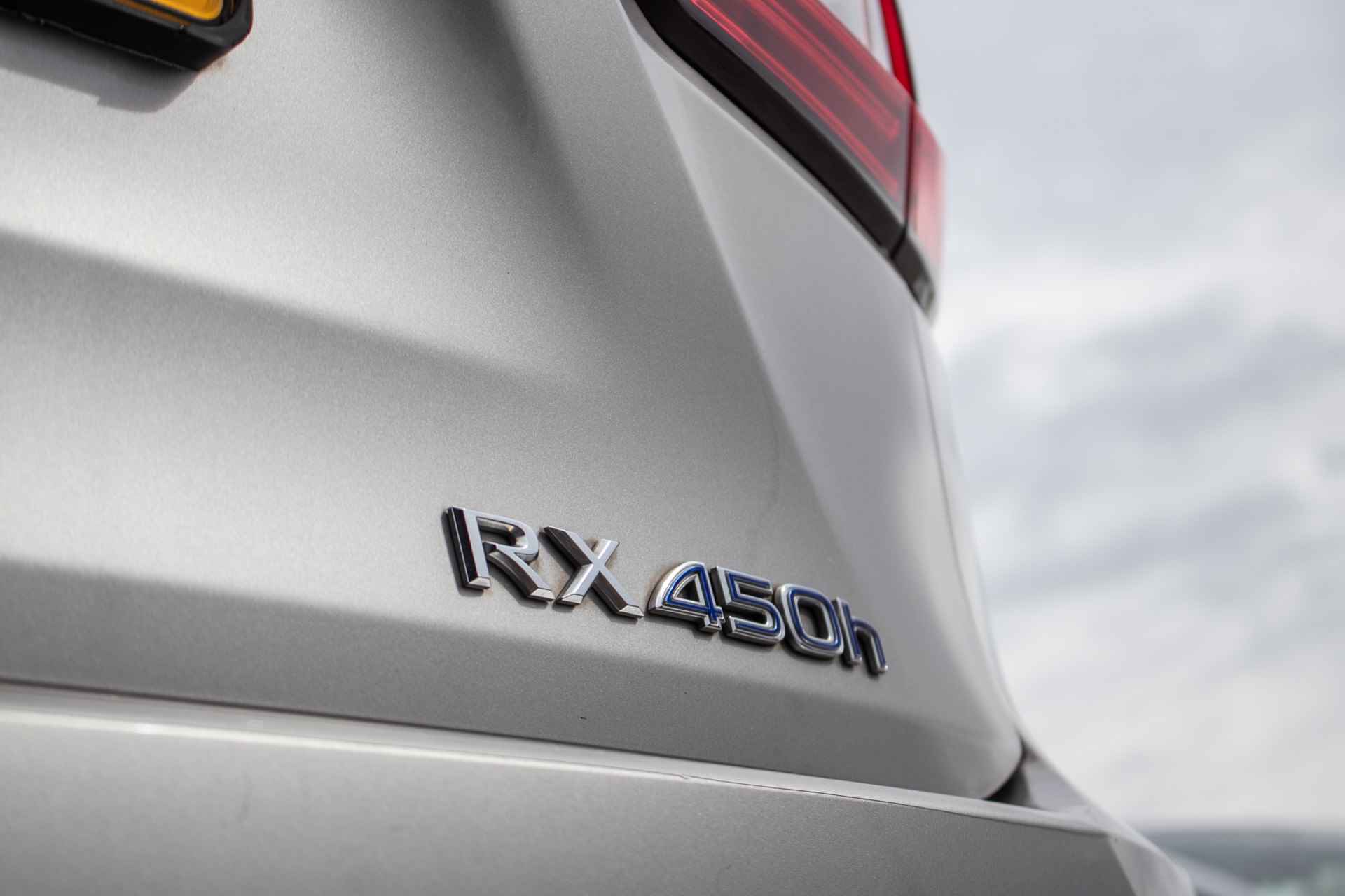 Lexus RX 450h 4WD Luxury Line All-in rijklaarprijs | Ad. Cruise | Trekhaak | Dealeronderh. - 43/59