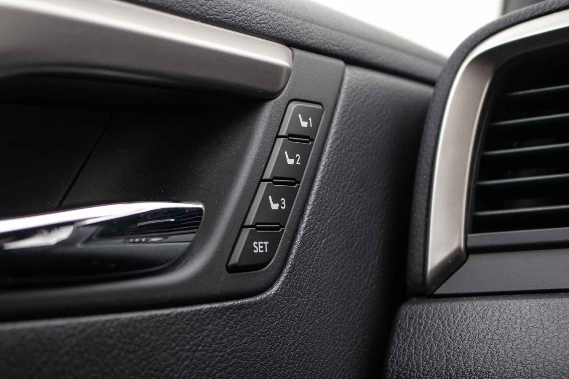 Lexus RX 450h 4WD Luxury Line All-in rijklaarprijs | Ad. Cruise | Trekhaak | Dealeronderh. - 56/59