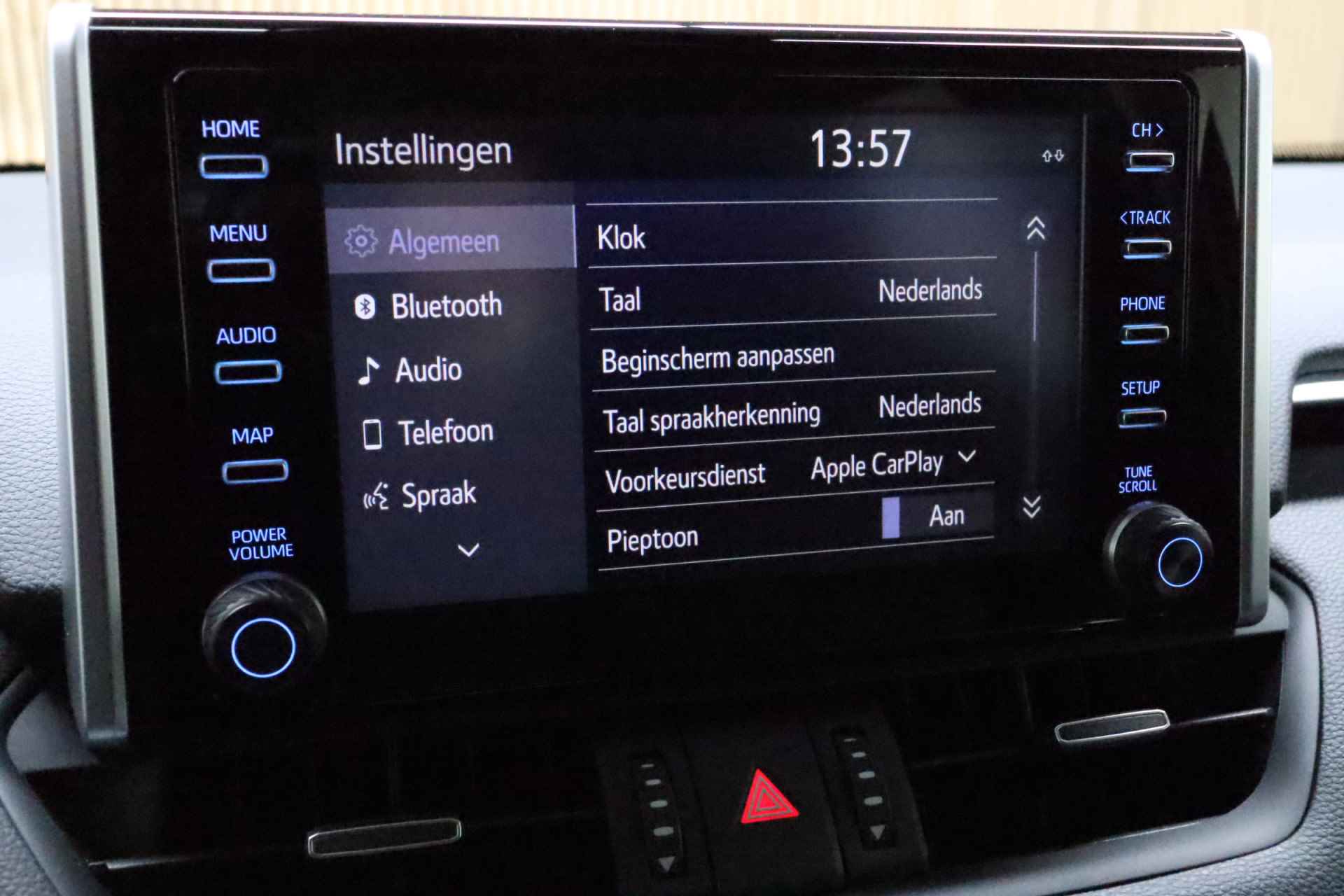 Toyota RAV4 2.5 Hybrid Black Edition | Trekhaak | Google maps Navigatie | Clima | Cruise adaptief - 20/32