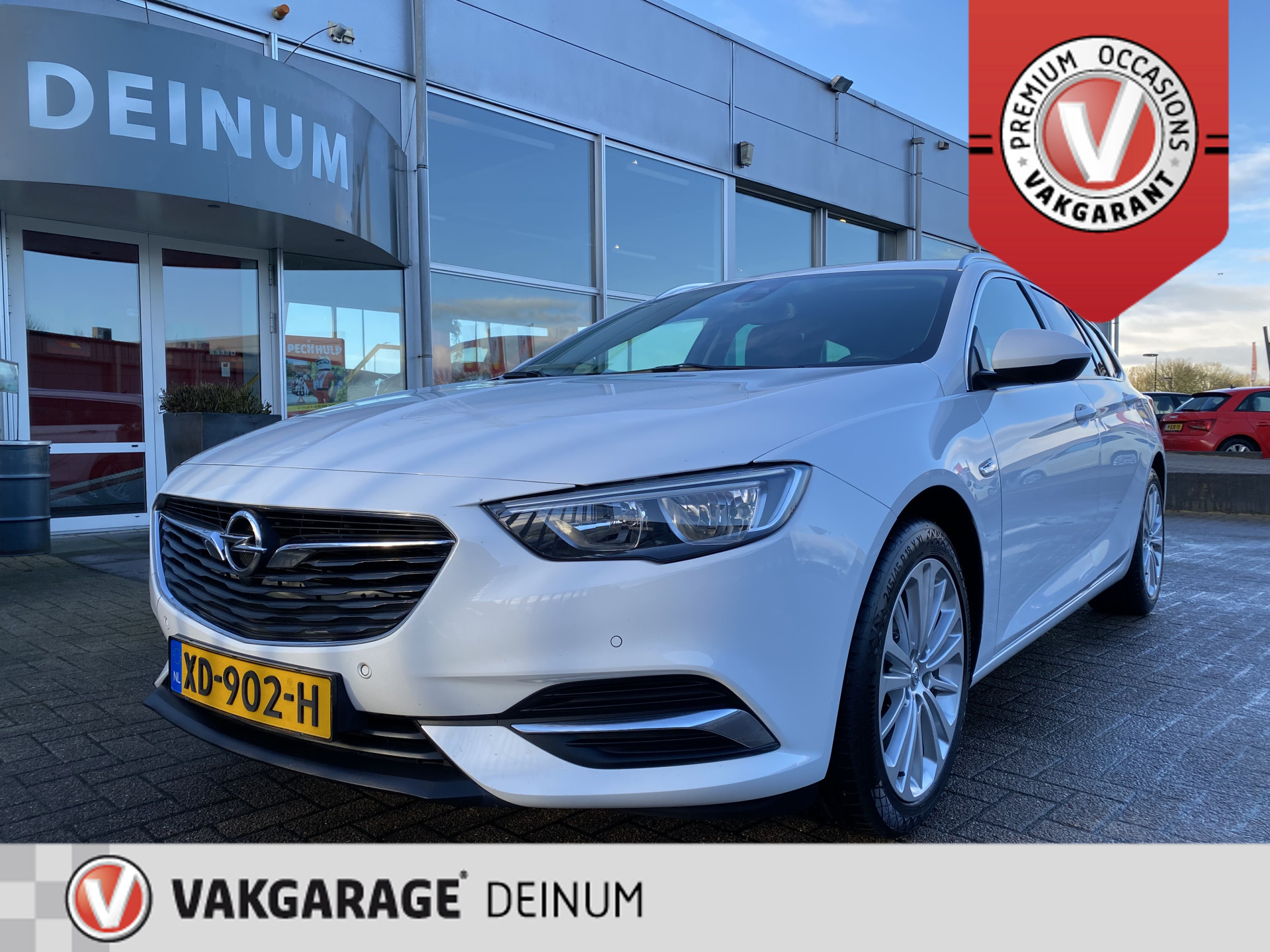 Opel Insignia Sports Tourer 1.6 Turbo 200 PK Business Executive Comf.intr, Navigatie, Trekhaak, Climate contr, etc..!!