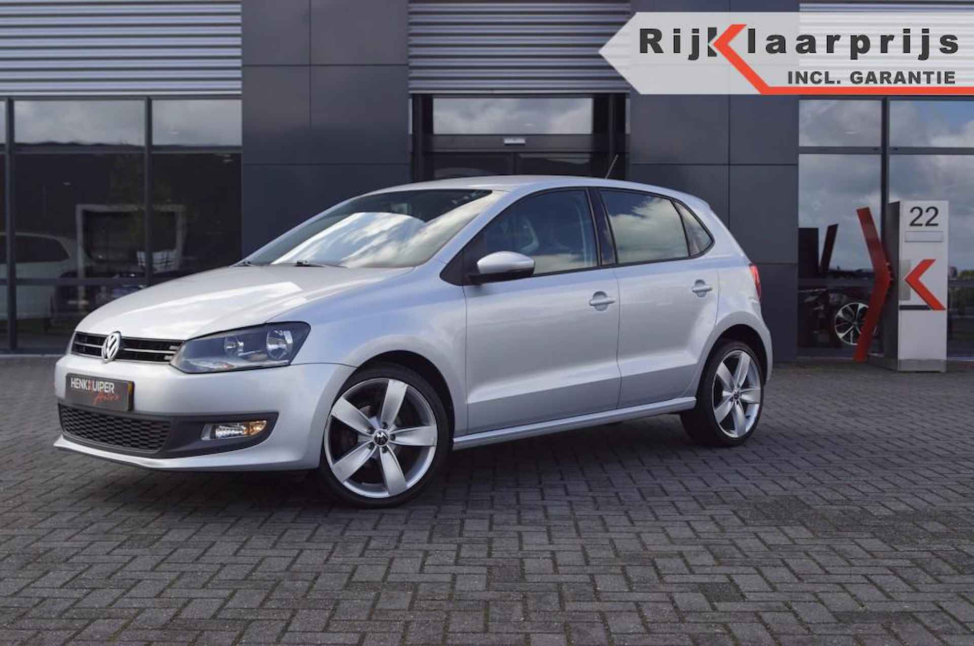 VOLKSWAGEN Polo 1.2 TSI Comfortline 90pk / Airconditioning / 17 LM/ nw. APK ! - 1/27