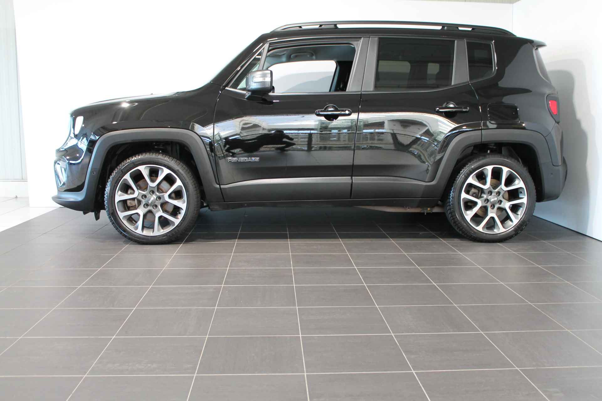 Jeep Renegade 1.3T 4XE 240PK PHEV 4WD AUTOMAAT ´S´ NAVI TEL CAMERA ECC - 2/35