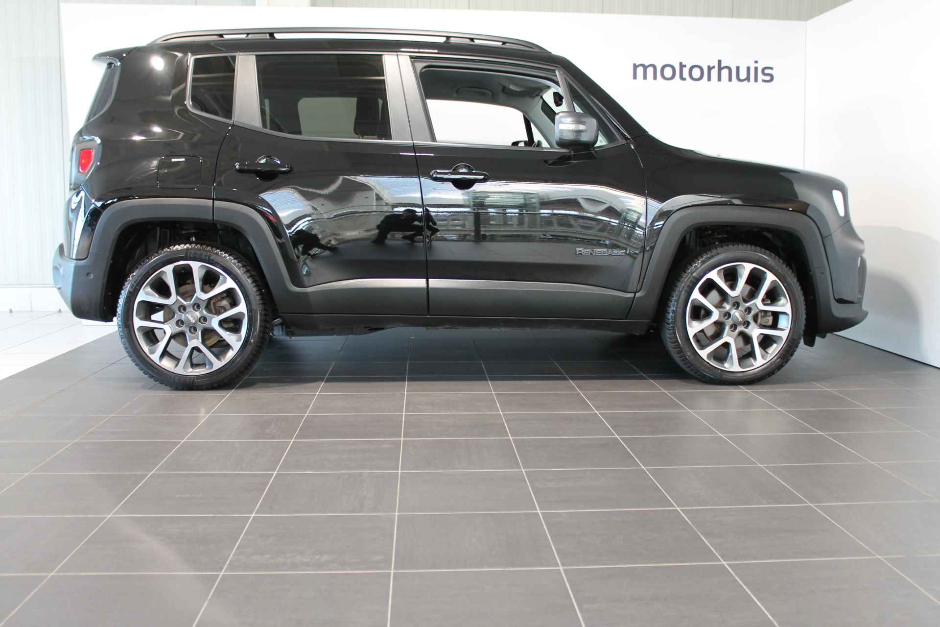 Jeep Renegade 1.3T 4XE 240PK PHEV 4WD AUTOMAAT ´S´ NAVI TEL CAMERA ECC - 4/35