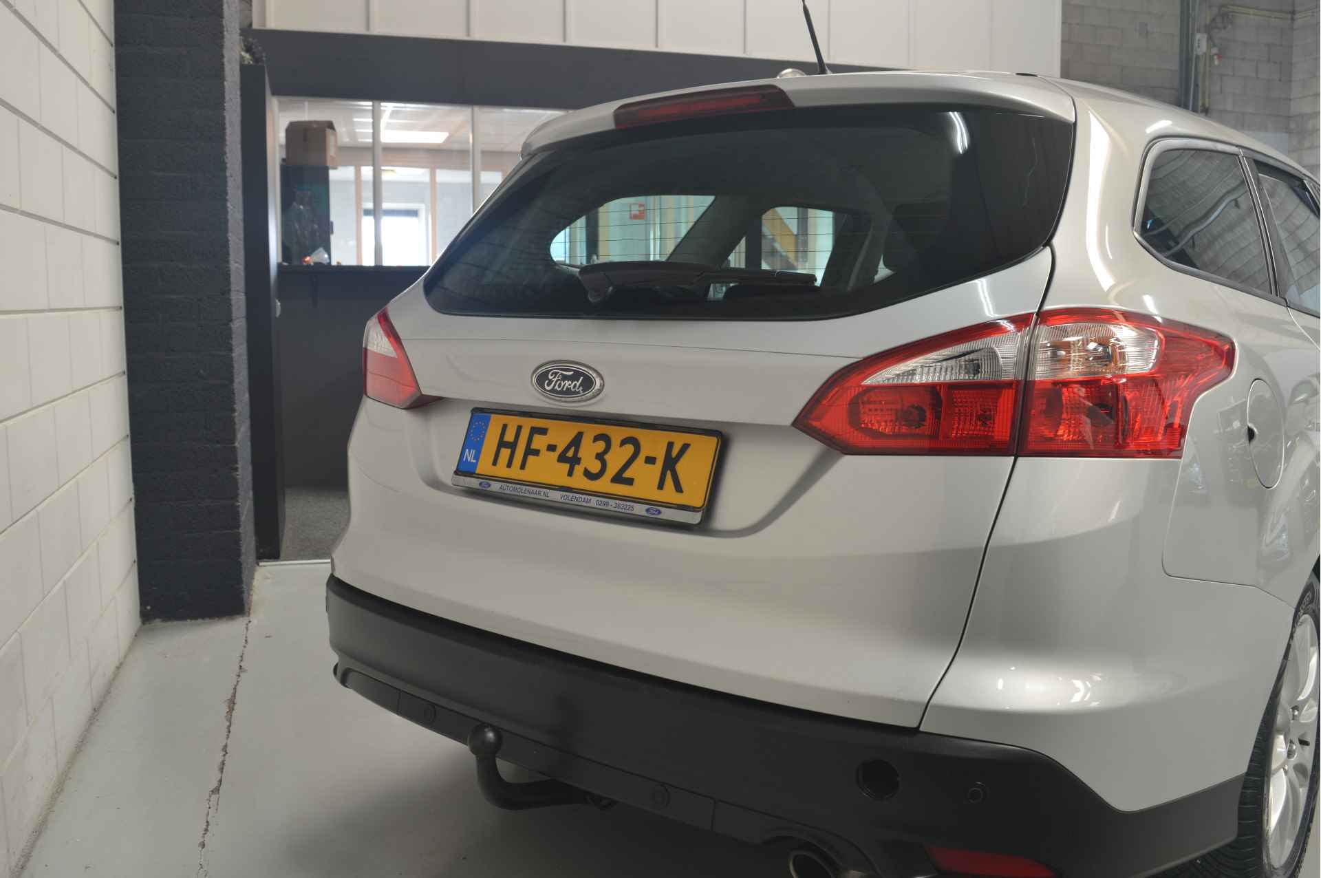 Ford FOCUS Wagon 1.6 EcoBoost Lease Titanium // AIRCO // PDC VOOR&ACHTER // TREKHAAK // 150 PK // - 4/23