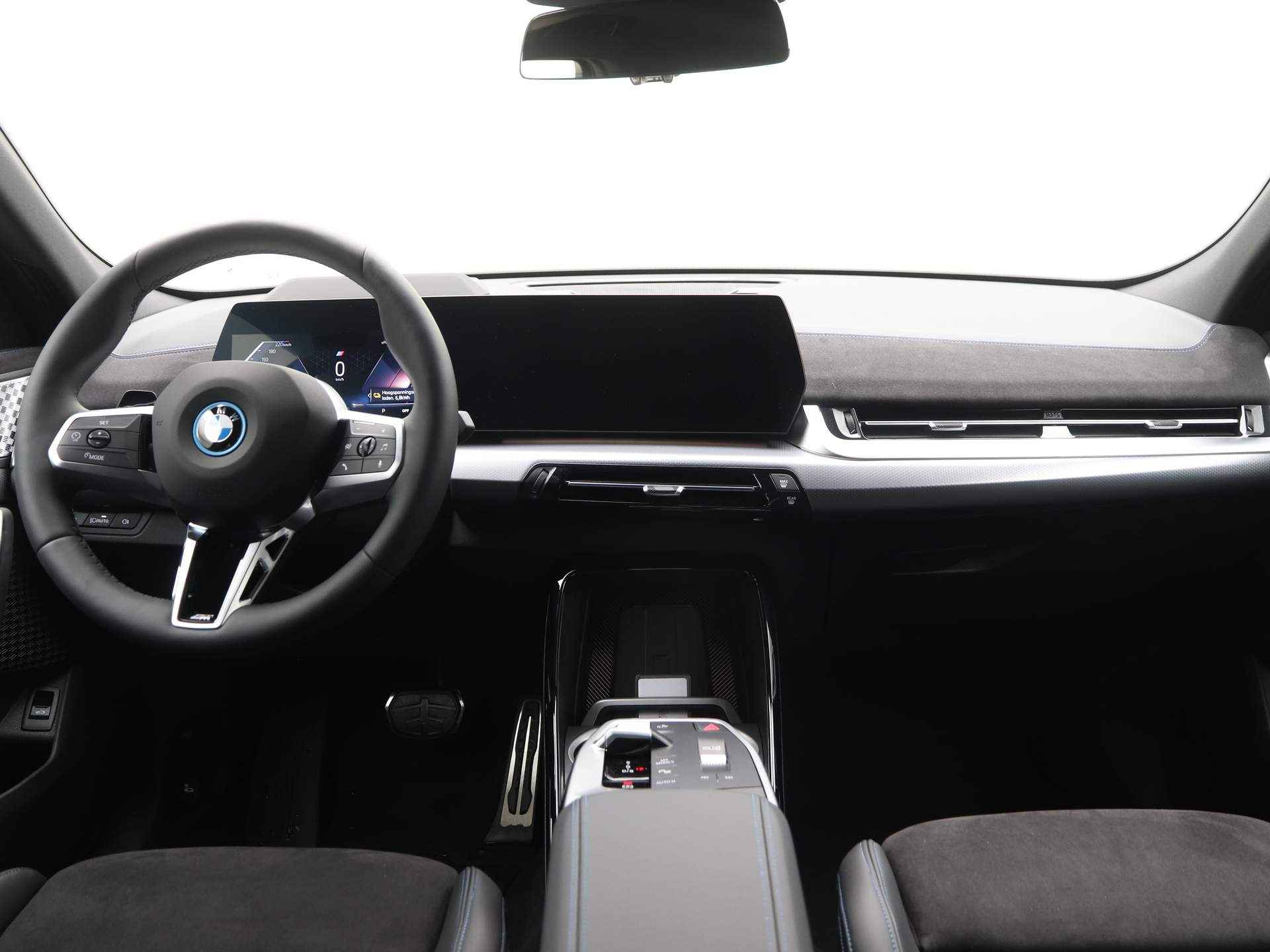BMW iX2 xDrive30 M-Sport Pro 65kWh - 14/25