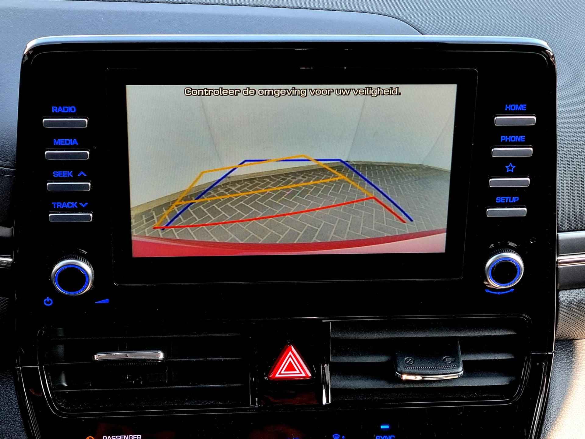 Hyundai IONIQ 1.6 GDi PHEV Plug-In Comfort Automaat / Navigatie via Android Auto/Apple Carplay / Camera / Cruise Control Adaptief - 11/47