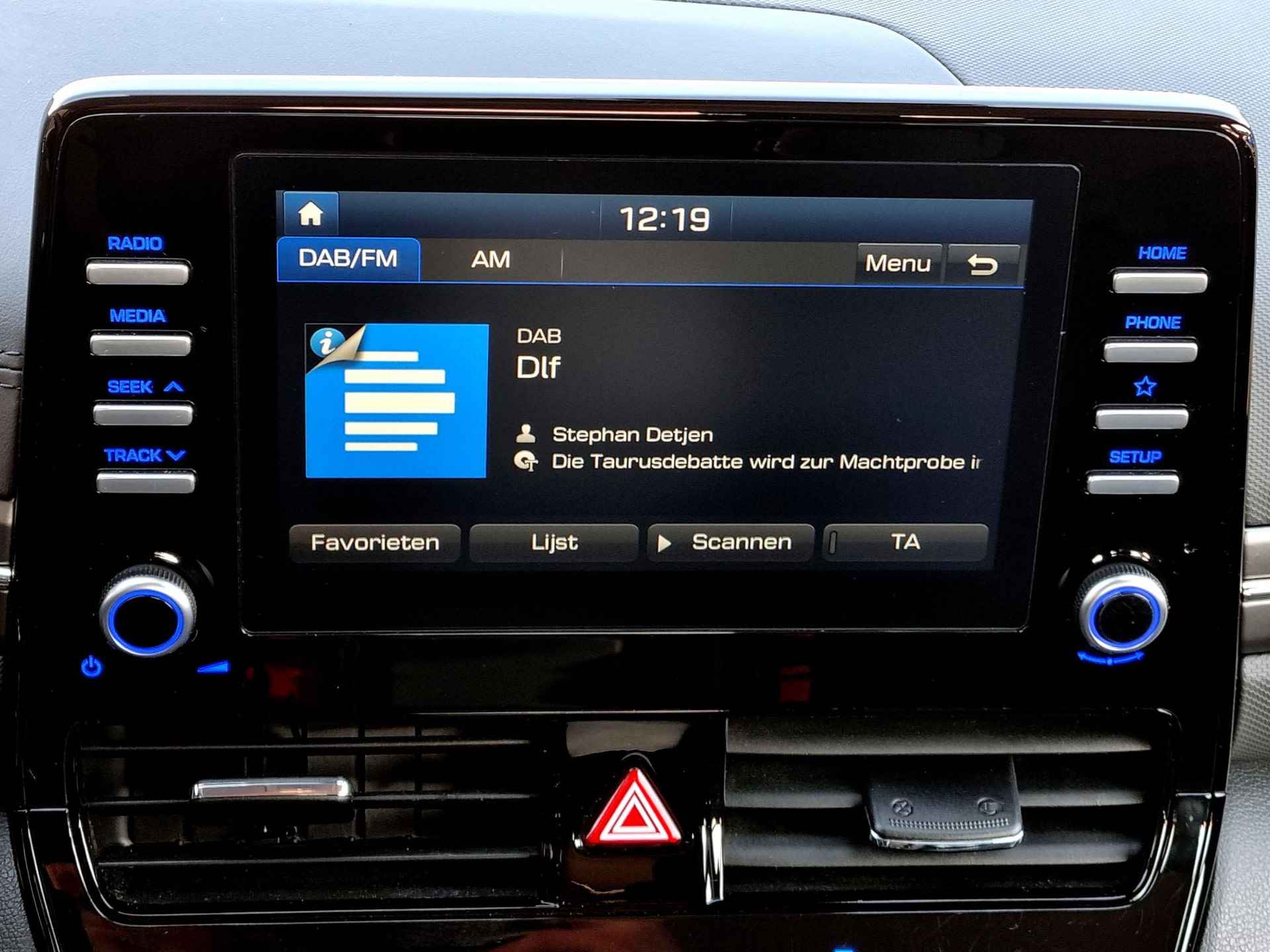 Hyundai IONIQ 1.6 GDi PHEV Plug-In Comfort Automaat / Navigatie via Android Auto/Apple Carplay / Camera / Cruise Control Adaptief - 13/47