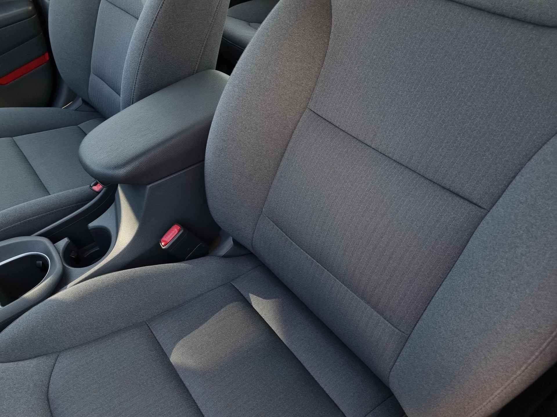 Hyundai IONIQ 1.6 GDi PHEV Plug-In Comfort Automaat / Navigatie via Android Auto/Apple Carplay / Camera / Cruise Control Adaptief - 33/47