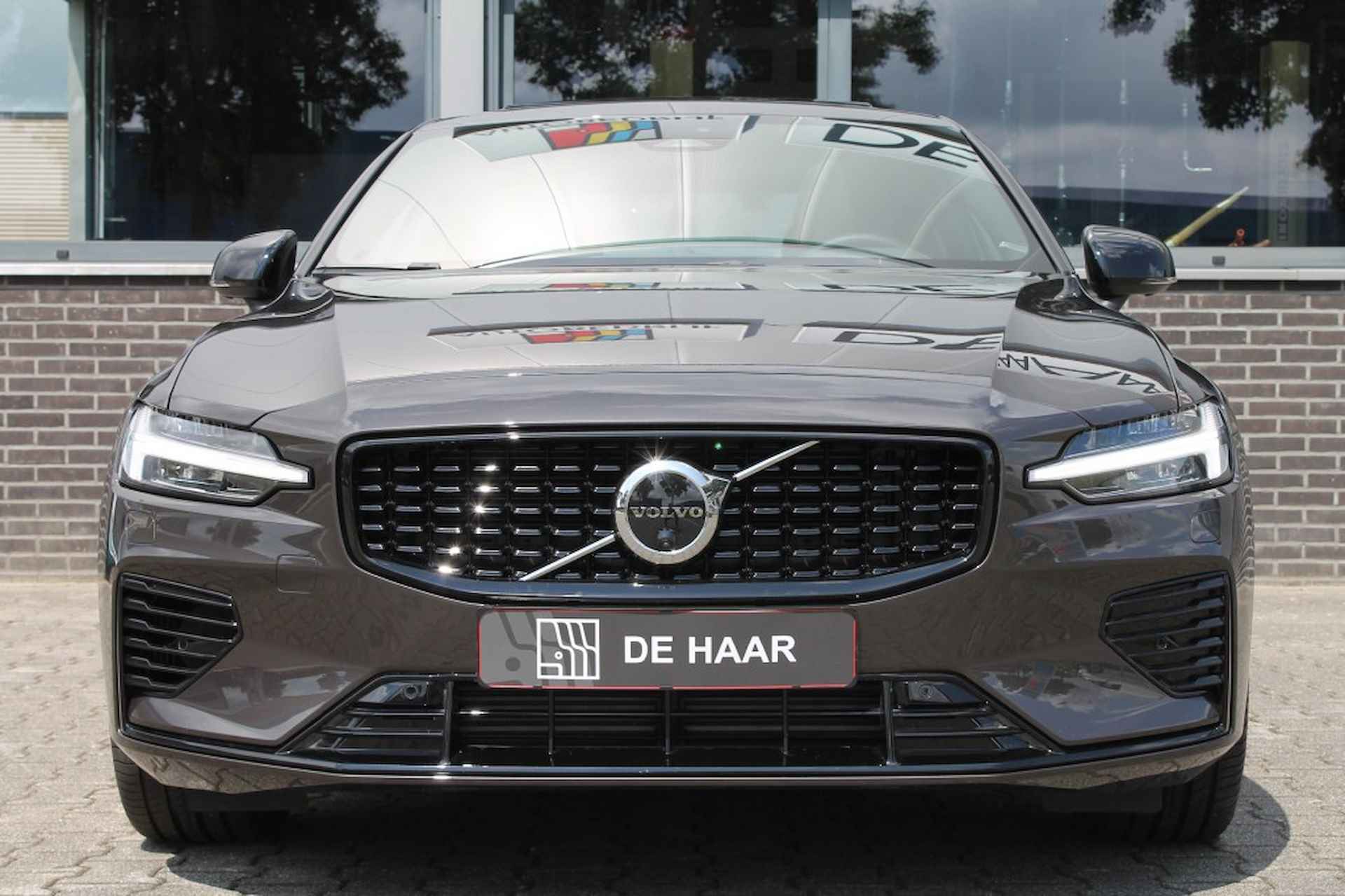 VOLVO S60 T8 Ultim. Darkplus Long Range - Open dak-Leer-Bowers &amp; Wilkins - 9/25