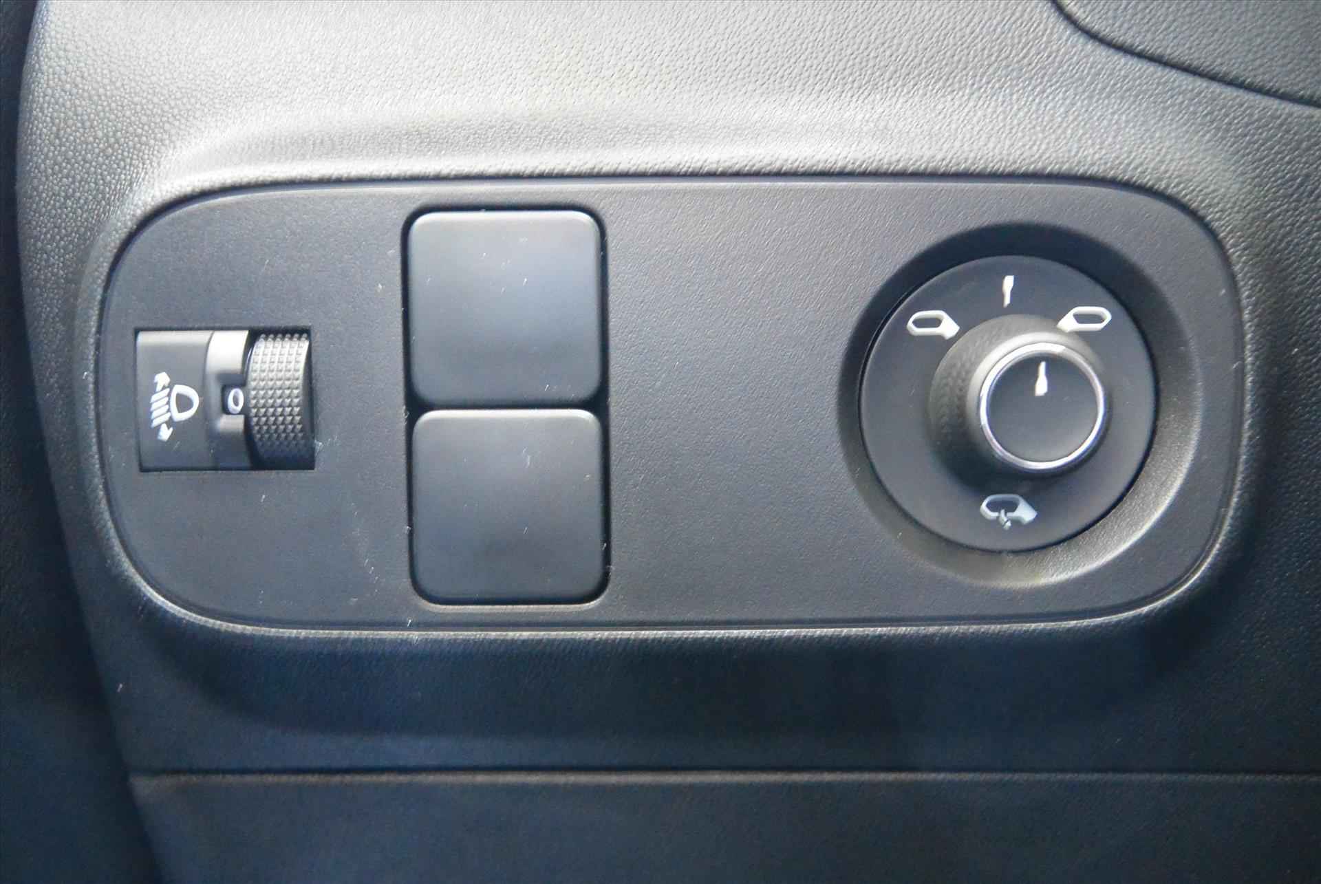 Citroën C3 PureTech 83pk Shine │ Connect Nav DAB+ │ Apple Carplay™ en Android Auto™ - 39/63