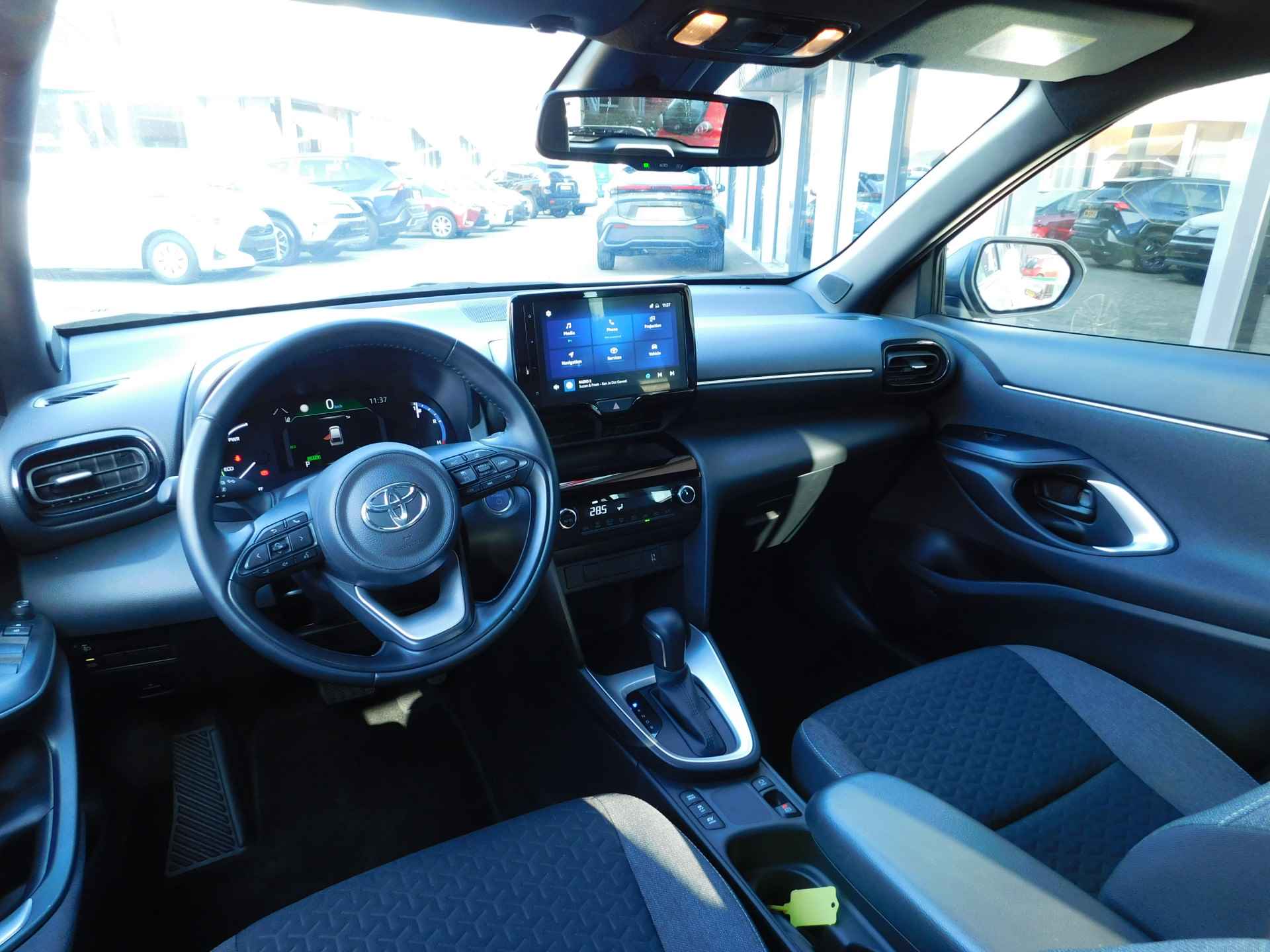 Toyota Yaris Cross 1.5 Hybrid Dynamic | Navigatie | Led Koplampen | - 2/56