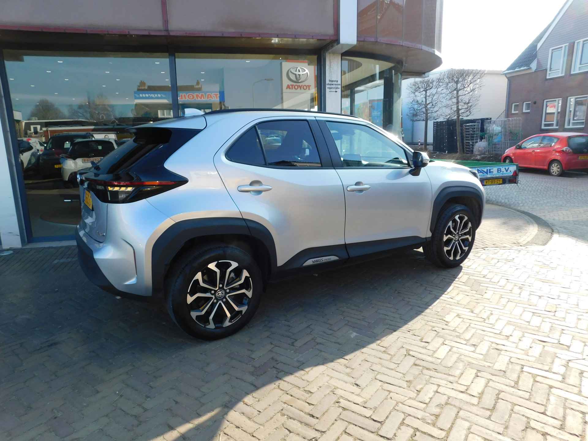 Toyota Yaris Cross 1.5 Hybrid Dynamic | Navigatie | Led Koplampen | - 43/56