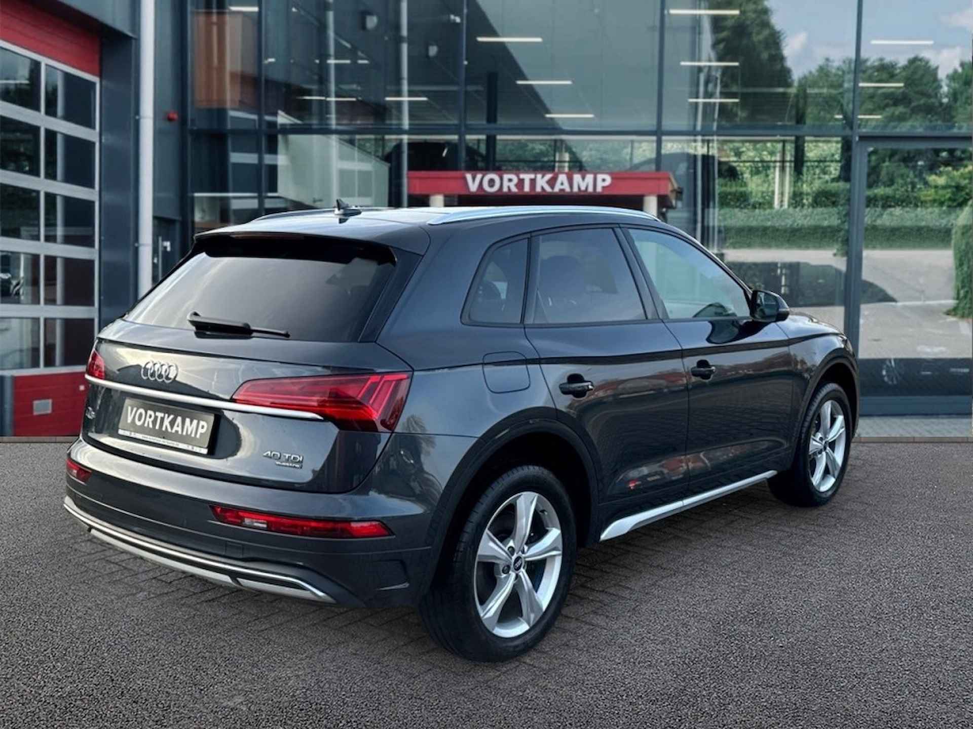 AUDI Q5 40 TDI QUATTRO ADVANCED PANO-DAK/TREKHAAK/CRUISE/NAVI/STOELVERW - 5/26