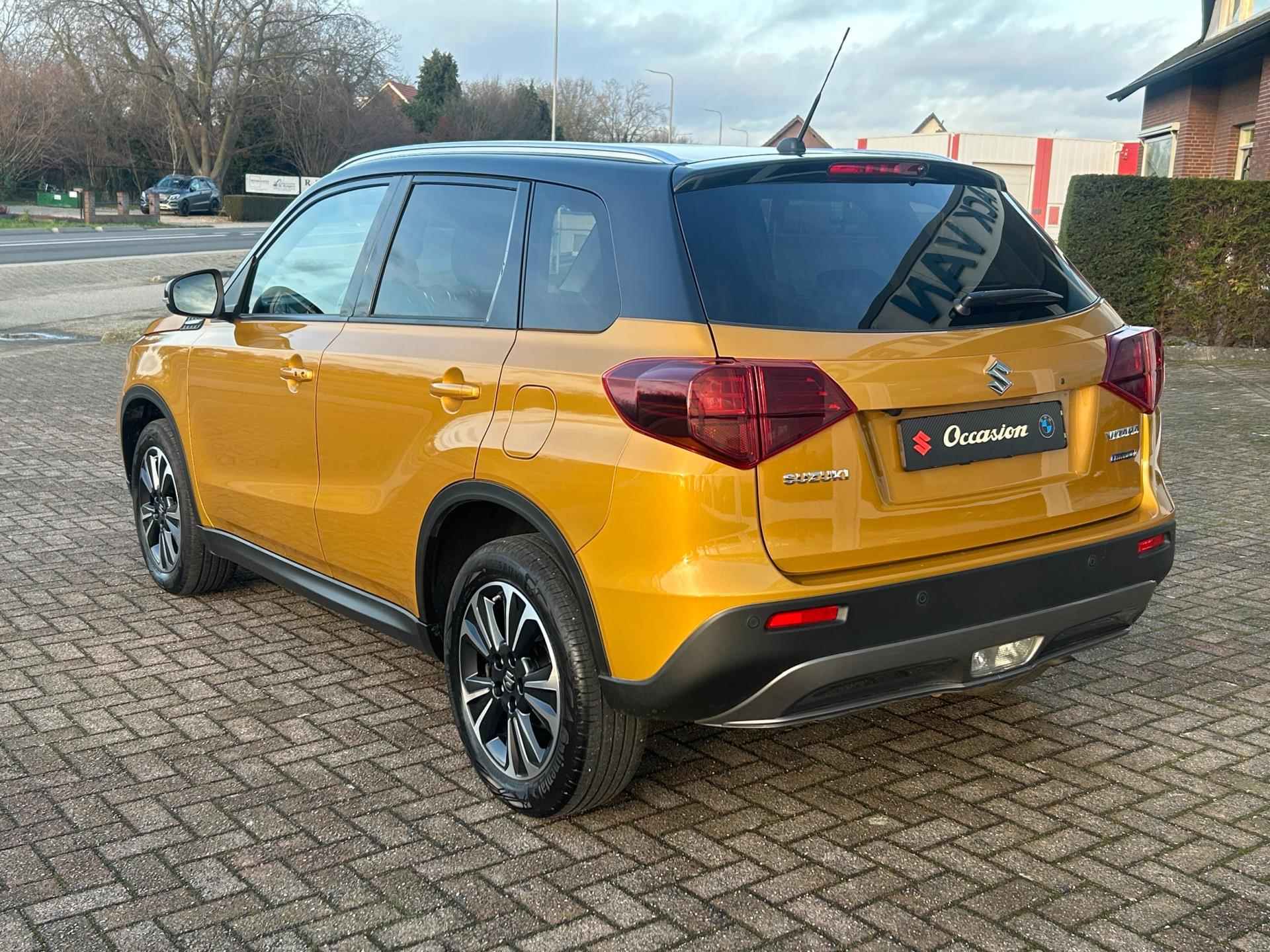 Suzuki Vitara 1.5 Hybrid Style AUT. - Navi - Clima - PDC - Camera - 8.556 KM - 6/24