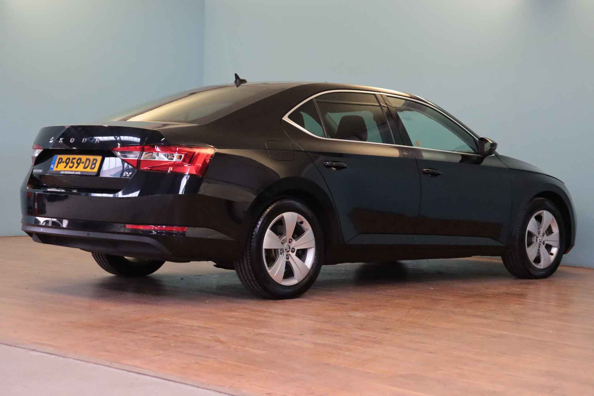 Škoda Superb 1.4 TSI iV Sportline Business | NAVI | CLIMA | CAMERA + PDC | CRUISE | LMV17' | - 8/35