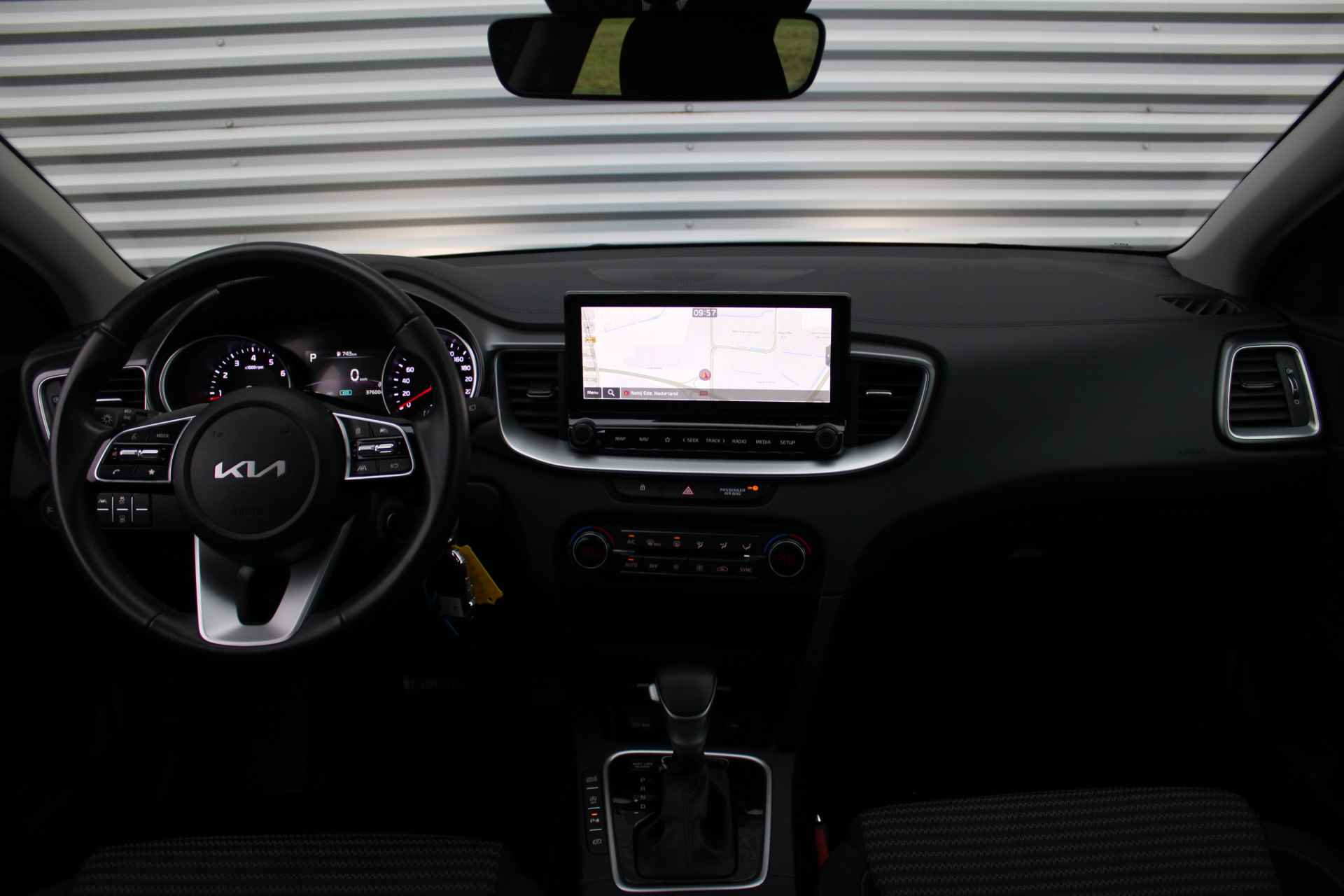 Kia Ceed Sportswagon 1.5 T-GDi MHEV DynamicLine | Navi | Camera | Airco | Cruise | 16" LM | - 9/30