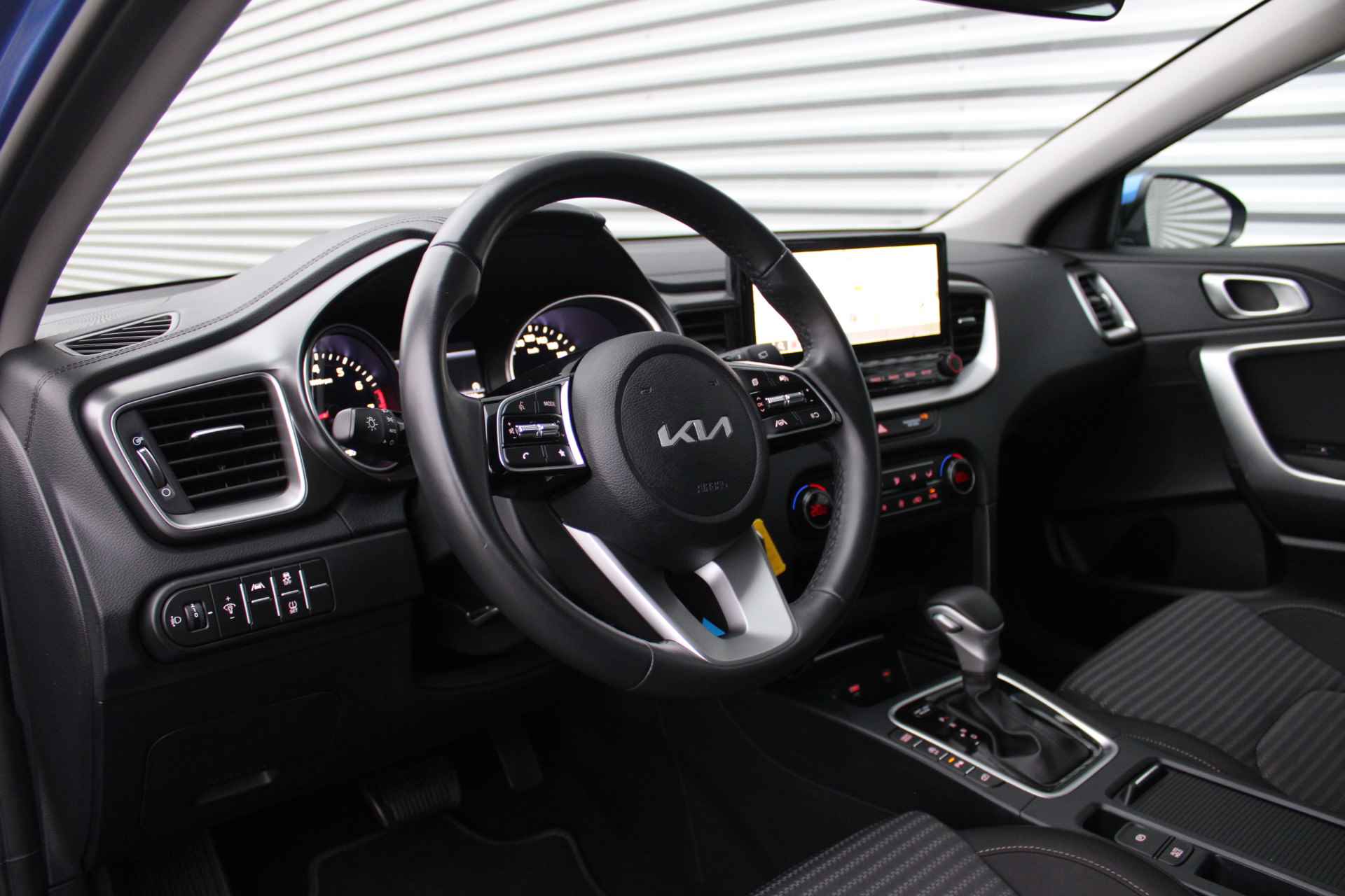 Kia Ceed Sportswagon 1.5 T-GDi MHEV DynamicLine | Navi | Camera | Airco | Cruise | 16" LM | - 25/30