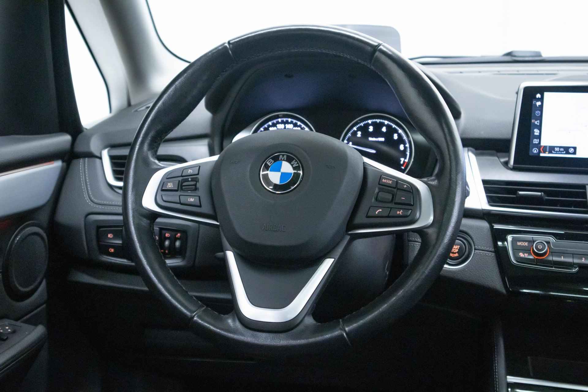 BMW 2-serie Active Tourer 218i Corporate Lease High Executive Panorama dak - Trekhaak - 8/24
