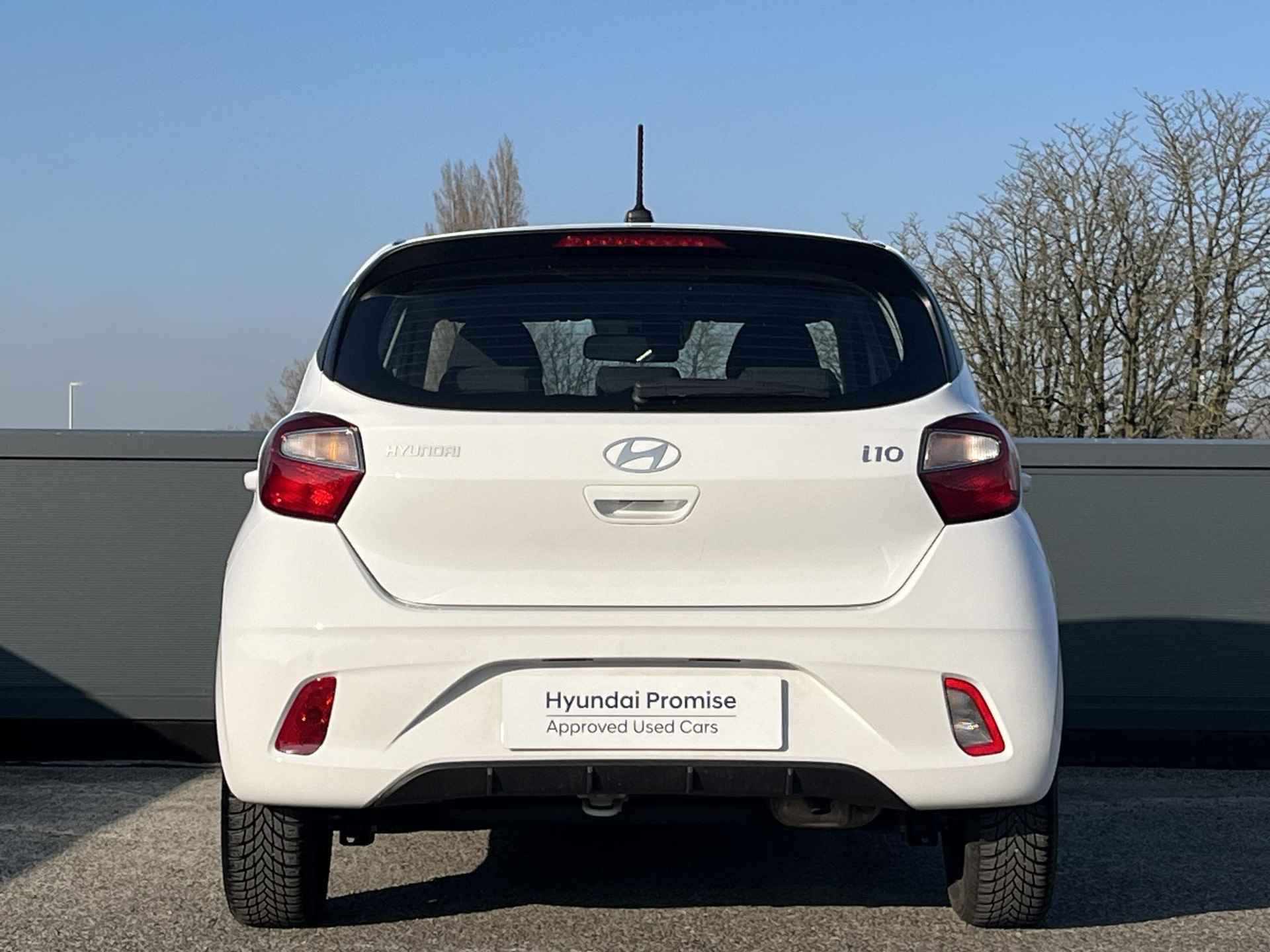 Hyundai i10 5drs 1.0 Comfort Automaat 5-zits | Apple Carplay & Android Auto | Stoel & stuurverwarming | Fabrieksgarantie 02-2029 | - 5/40