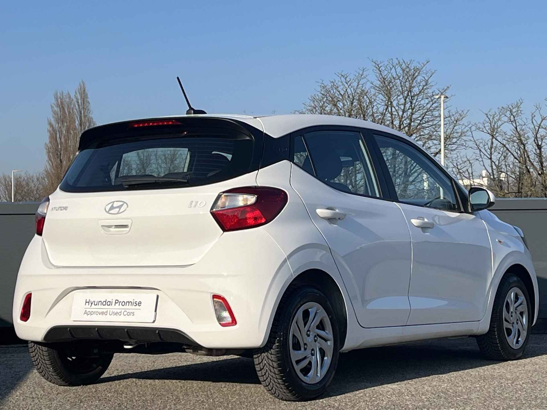 Hyundai i10 5drs 1.0 Comfort Automaat 5-zits | Apple Carplay & Android Auto | Stoel & stuurverwarming | Fabrieksgarantie 02-2029 | - 8/40