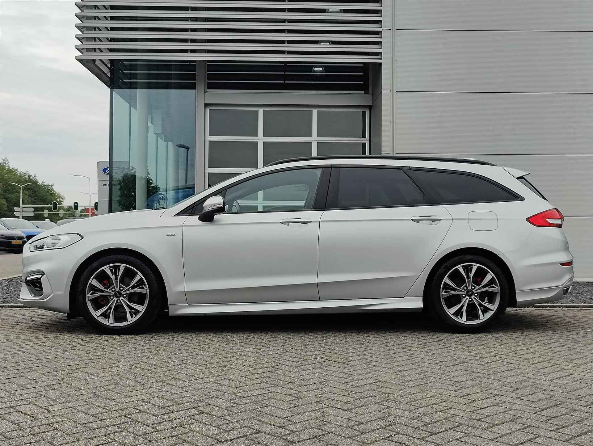 FORD Mondeo Wagon 2.0 HEV 187pk eCVT ST-Line | AUTOMAAT | Cruise Control | Navigatie | PDC Achter | - 2/42