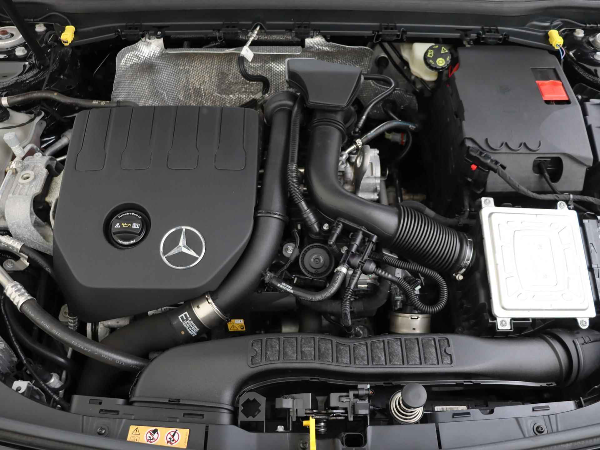 Mercedes-Benz A-klasse 180 Advantage / Nav / Camera / Stoelverwarming - 11/32