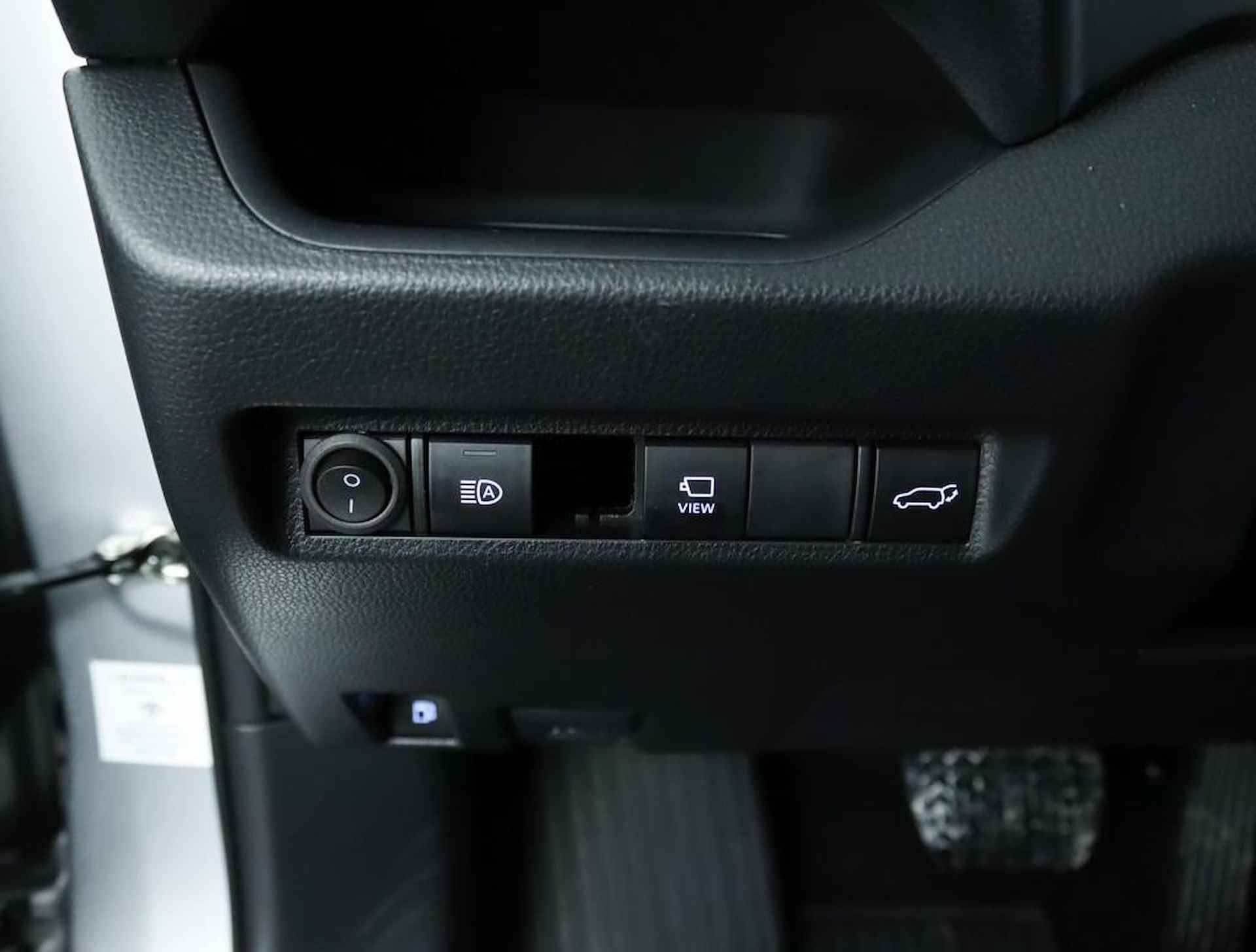 Toyota RAV4 2.5 Hybrid AWD Style | Front Runner | Innovation Pakket | Trekhaak 1650 KG | Lederen Bekleding | 360 Graden Camera | - 29/54